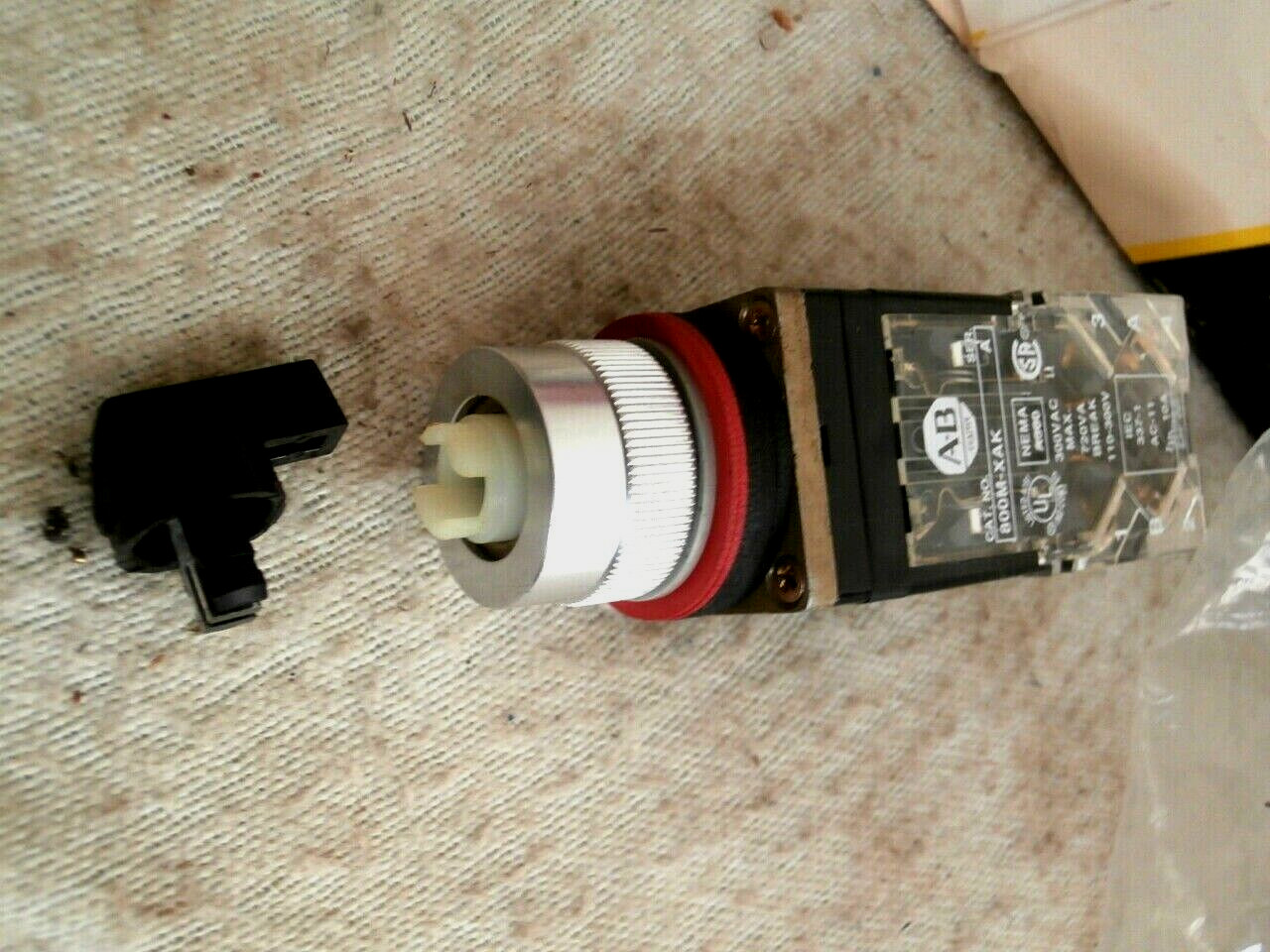 New Allen Bradley 800MR-HH2BLAK Series C  Black Selector Switch