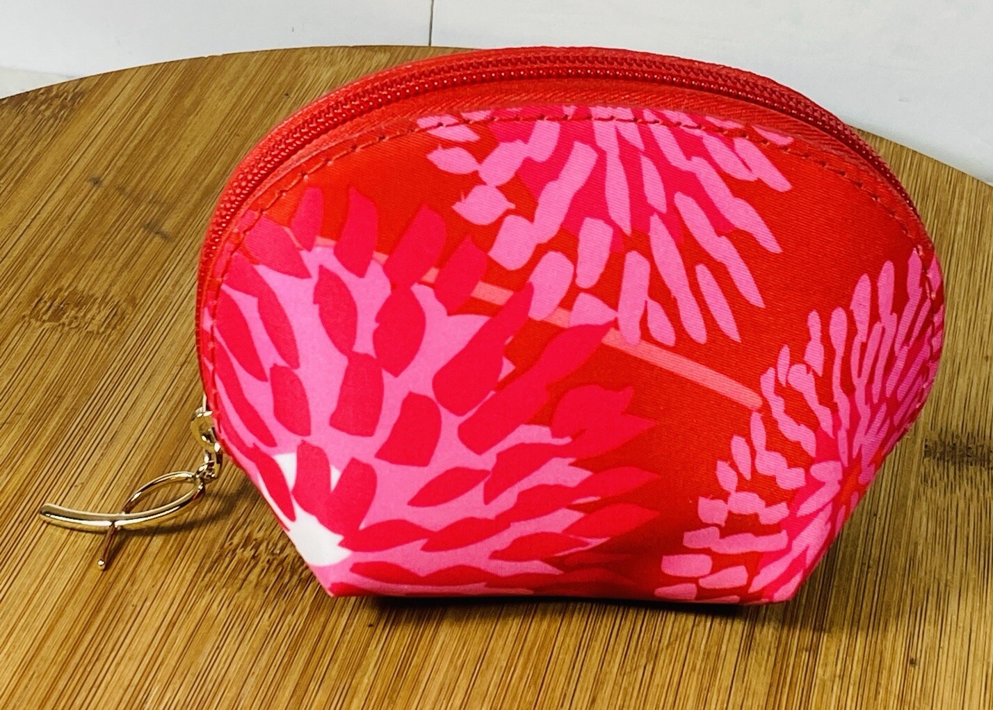 Avon Makeup Bag ( 5” X 4”) New Breast Cancer Awareness Collection