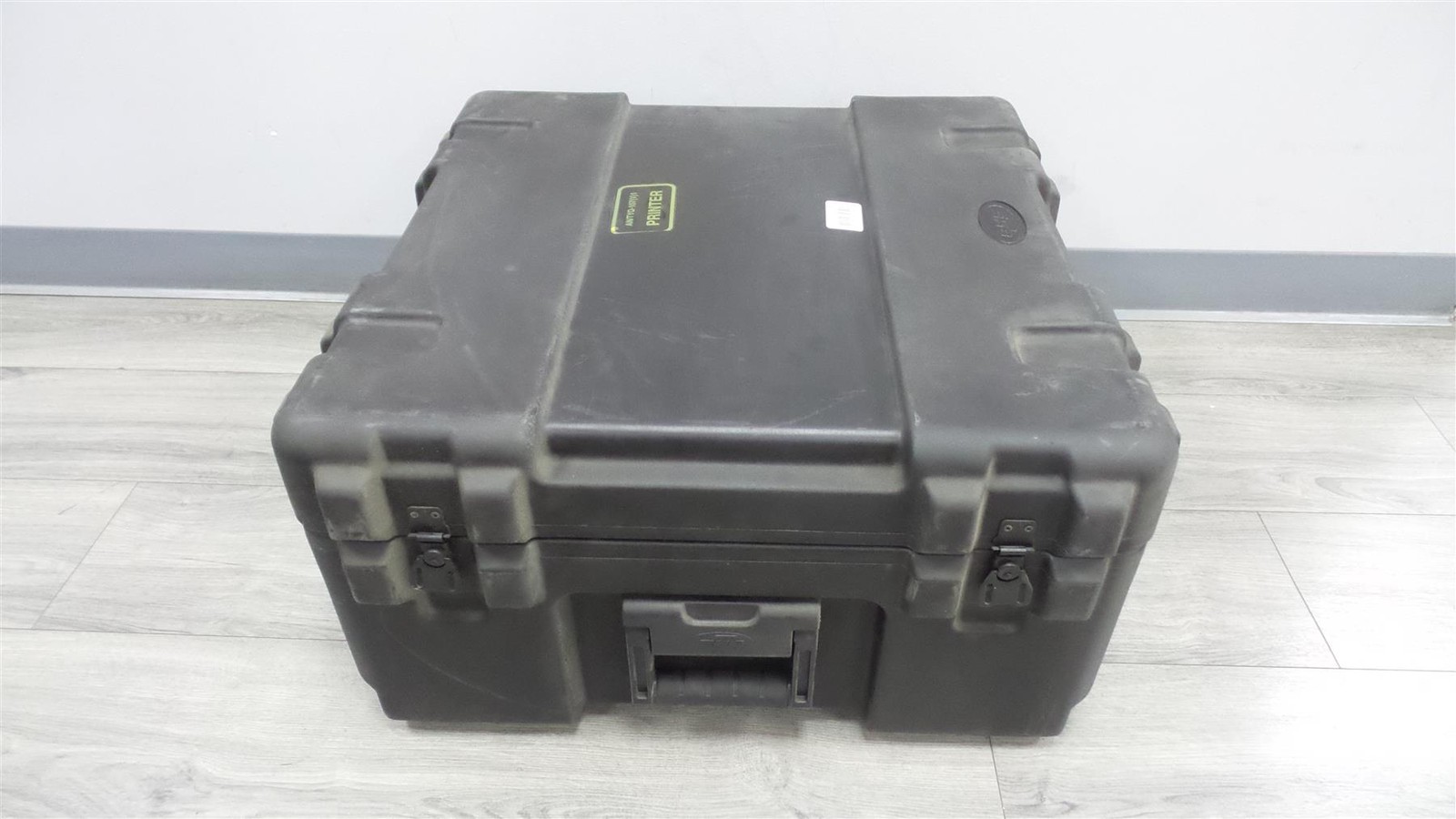 SKB Protective Hard Case: 26 in x 26 in x 14 in - Inside with Foam