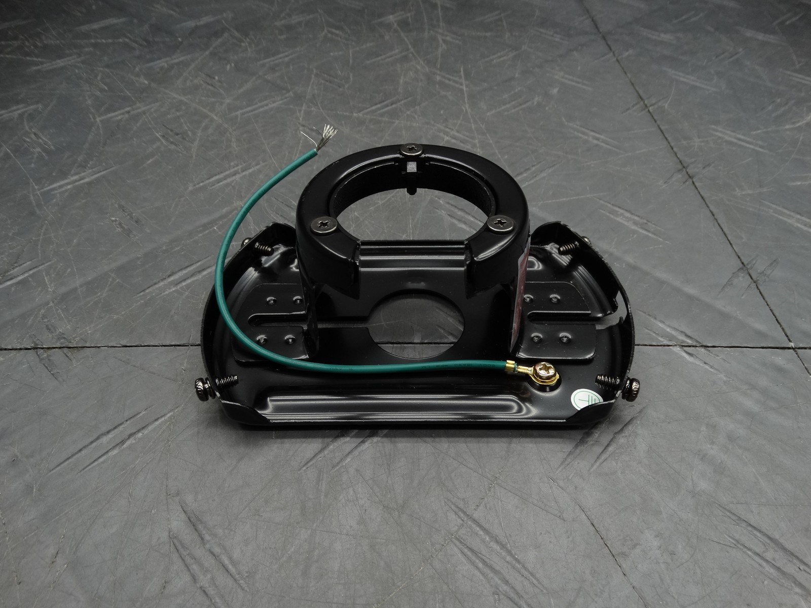 Mounting Bracket for Hampton Bay Mena 54in Black 1005919921 / 99919
