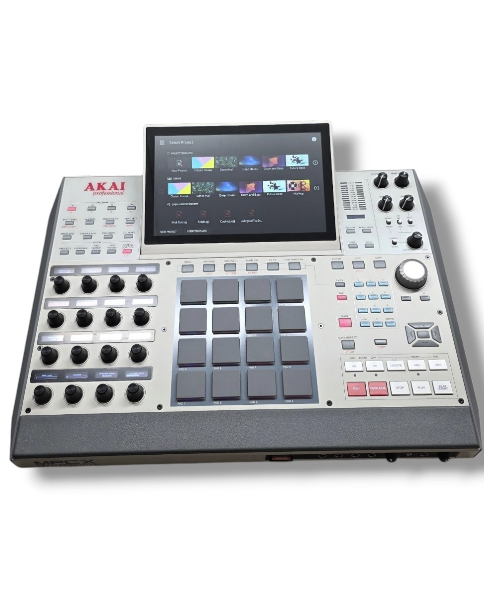 Akai Professional MPC x SE Standalone Sampler Sequencer. Mint Condition.
