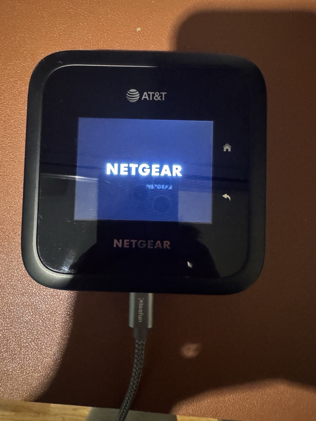 Netgear Nighthawk MR6500 M6 Pro WiFi 5G Hotspot Router (AT&T + Unlocked)
