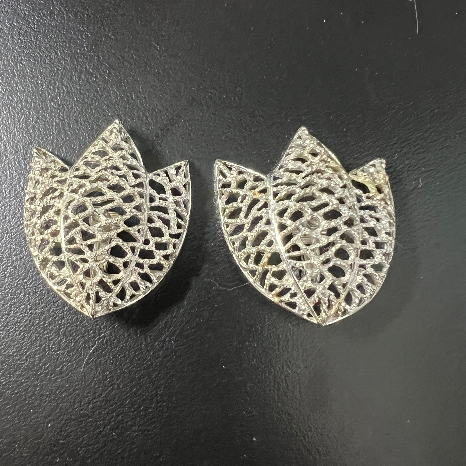 Vintage Emmons Leaf Clip On Earrings Open Metal Work Brushed Silver Tone