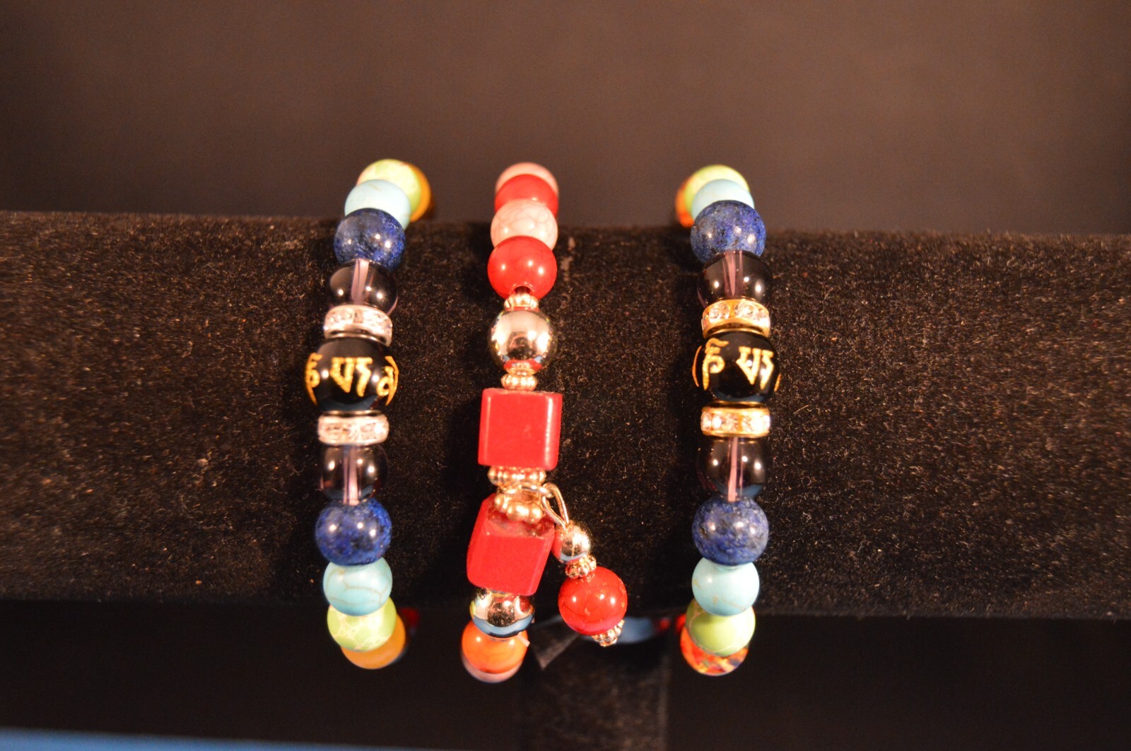 Lot of 3 BEADED Stretch BRACELETS Exquisite Fashion Jewelry  NEW!  USA SELLER! B