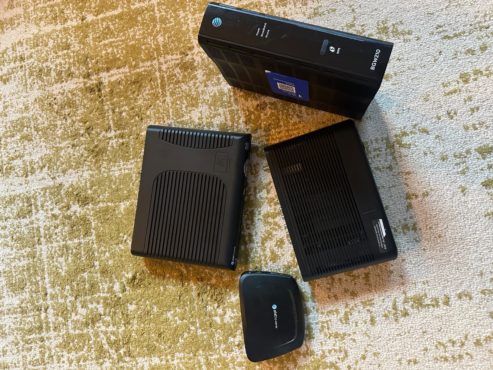 AT&T Internet and TV Equipment Bundle - 2 Internet Boxes, 1 Router, 1 Extender
