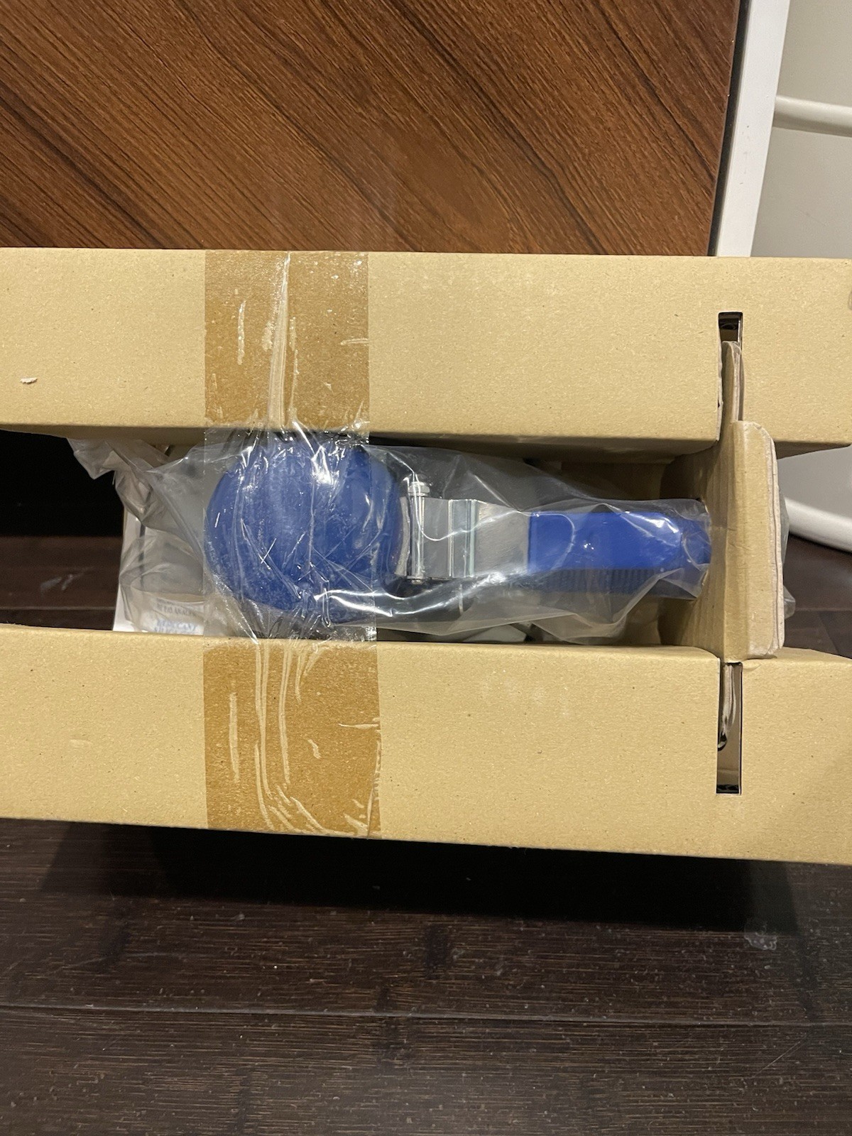 Astro Pneumatic Tools 3008 Gear Driven Random Orbital 8" Hook-and-Loop Sander