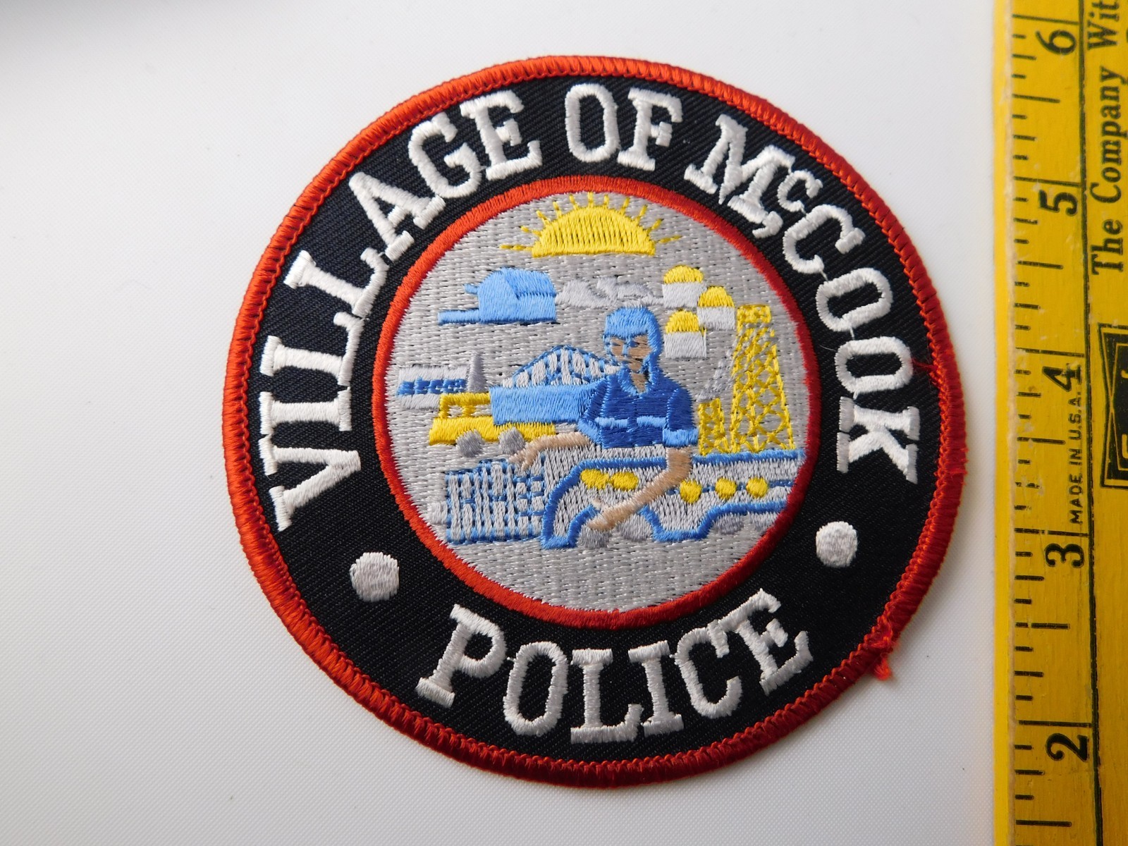 VILLAGE OF MCCOOK POLICE VINTAGE PATCH SHOULDER CREST ILLINOIS COLLECTOR