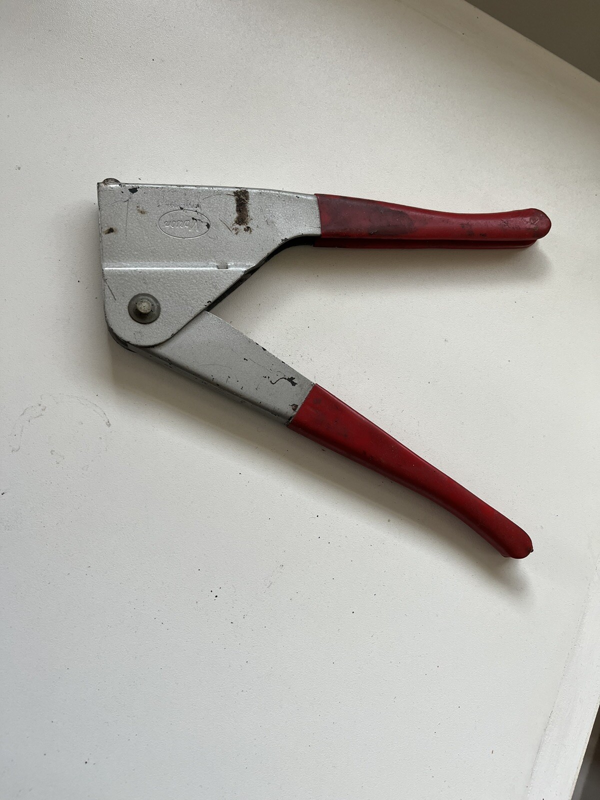 RIVET-ALL RIVETER MODEL NO. CT-1 JORV