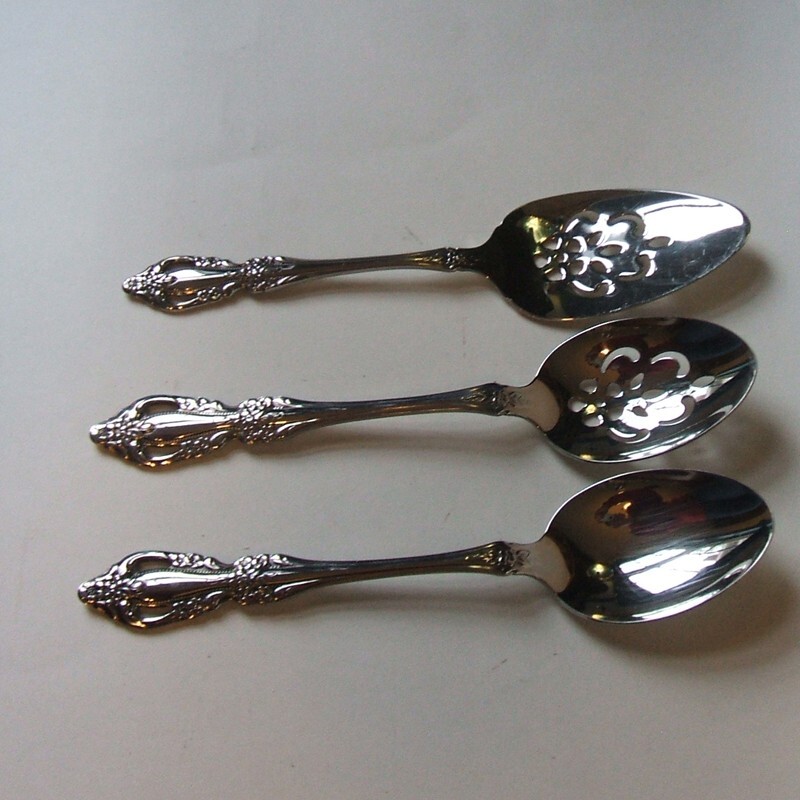 Oneida Raphael Stainless Flatware 3 Serving Pieces Spoons Pie Server