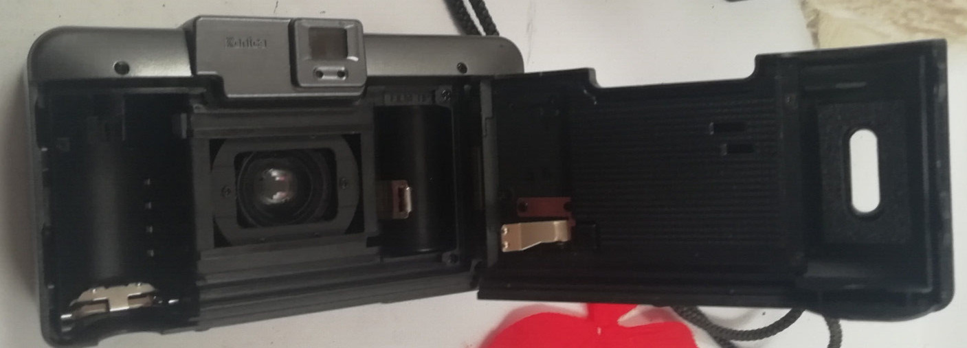 KONICA BIG MINI 35mm Point & Shoot Film Camera