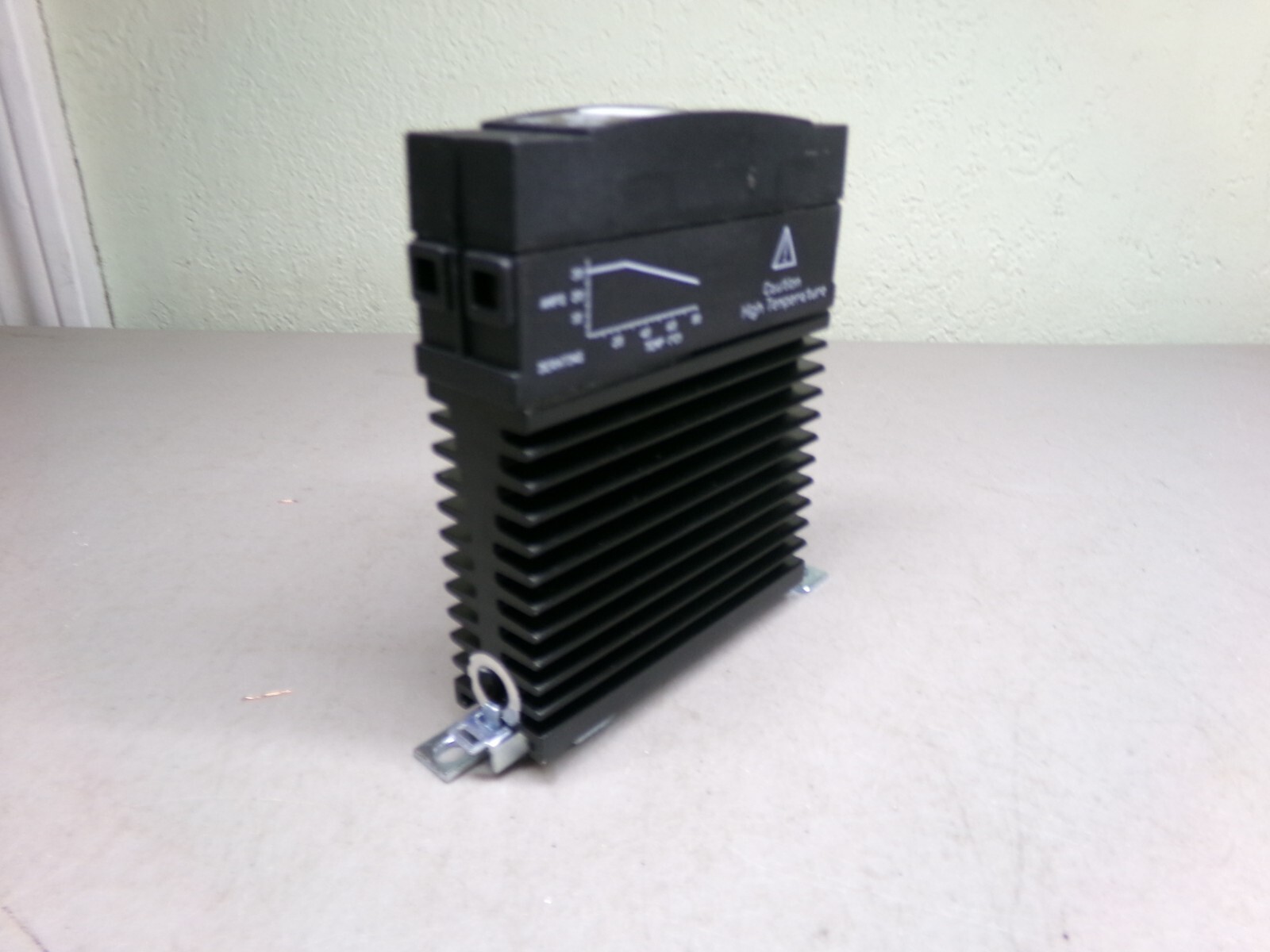 CRYDOM CKRB4830 48-530VAC 30A SOLID STATE RELAY