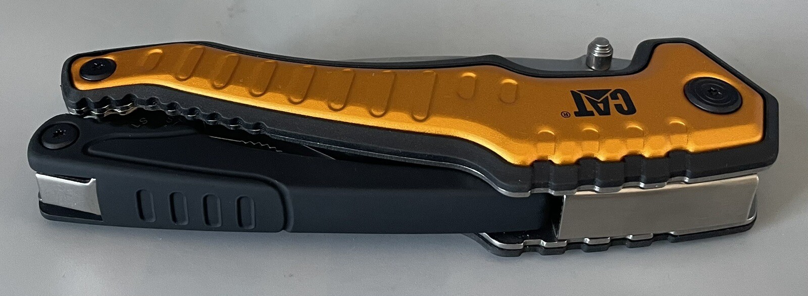 CAT XL Multi Tool w/ OEM Pouch — Tested/Working