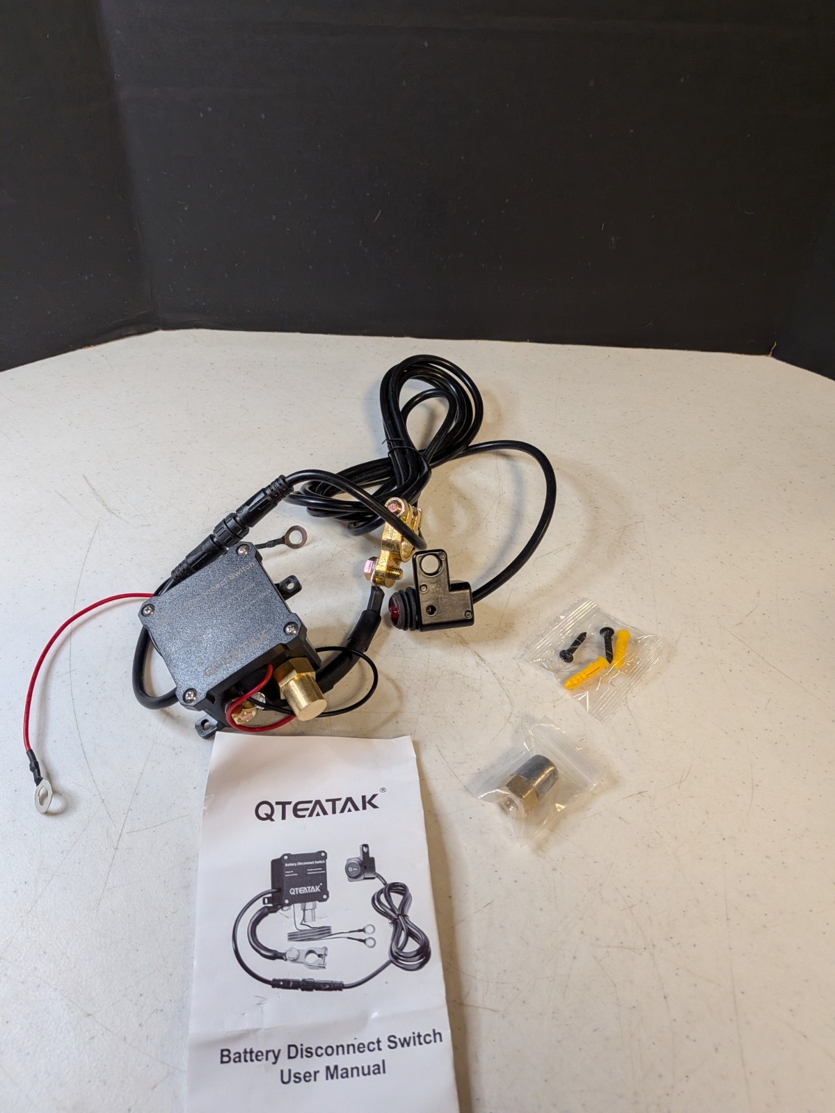 12V 250A Battery Disconnect Manual Control (Illuminated Round Rocker Switch)