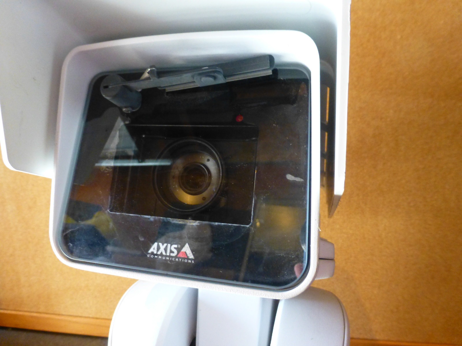 Axis Q8685-E T99A10 Outdoor PTZ Zoom Network Camera 24V