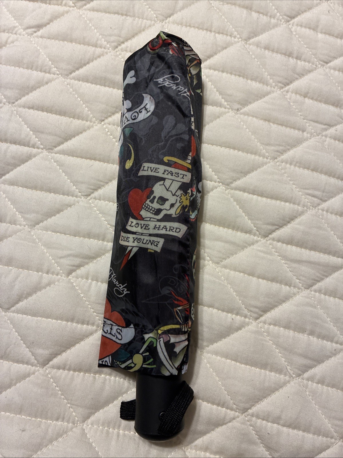 Ed Hardy Ladies Skulls & Heart  Umbrella