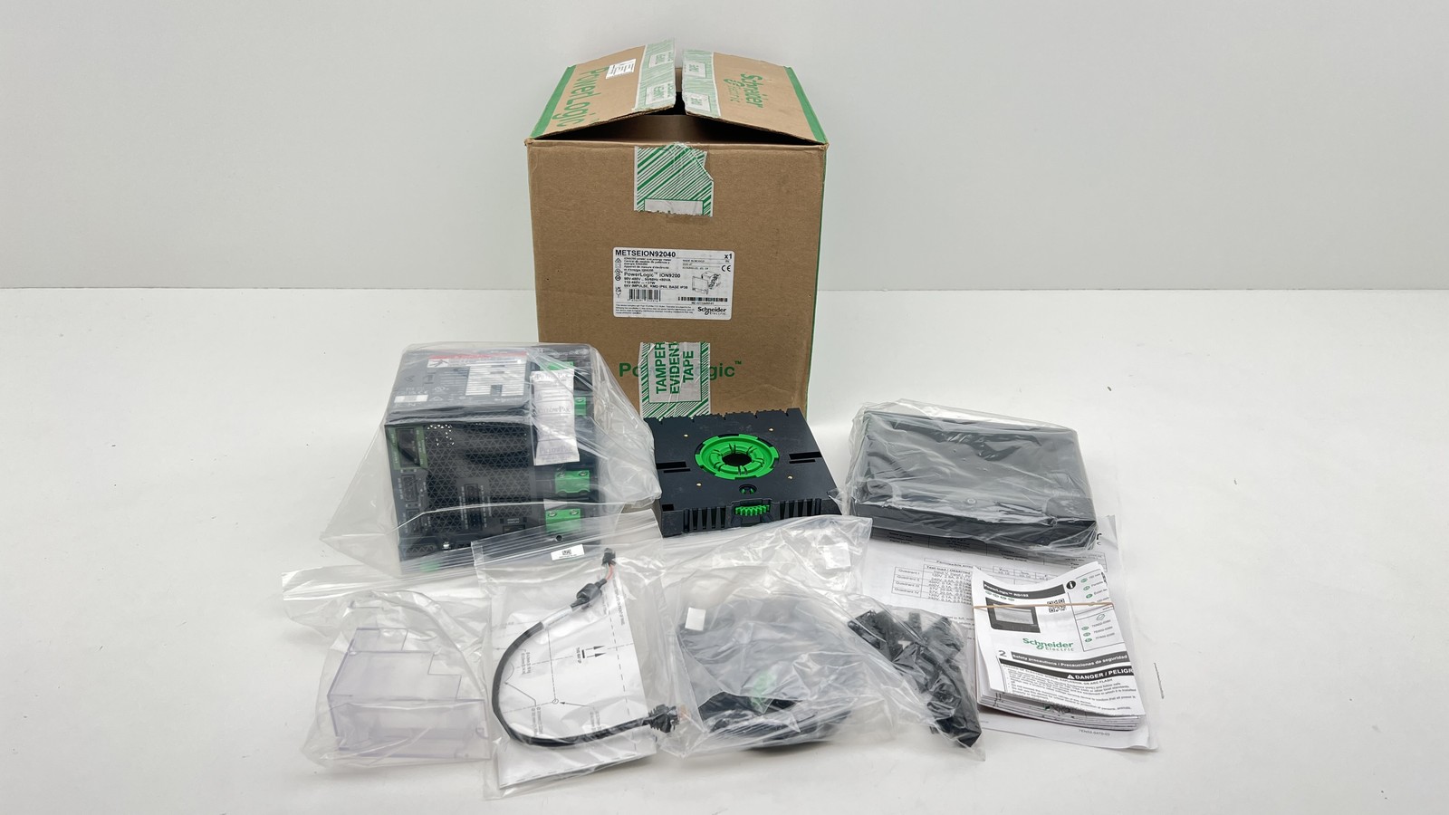 Schneider Electric METSEION92040, METSEION92030 Power Meter w/ Display