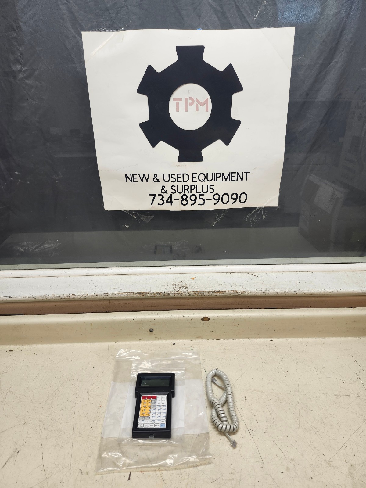Cybeq 110037 Robot Automation Teach Pendant TT1R2-1-CYBEQ-B New Free Shipping