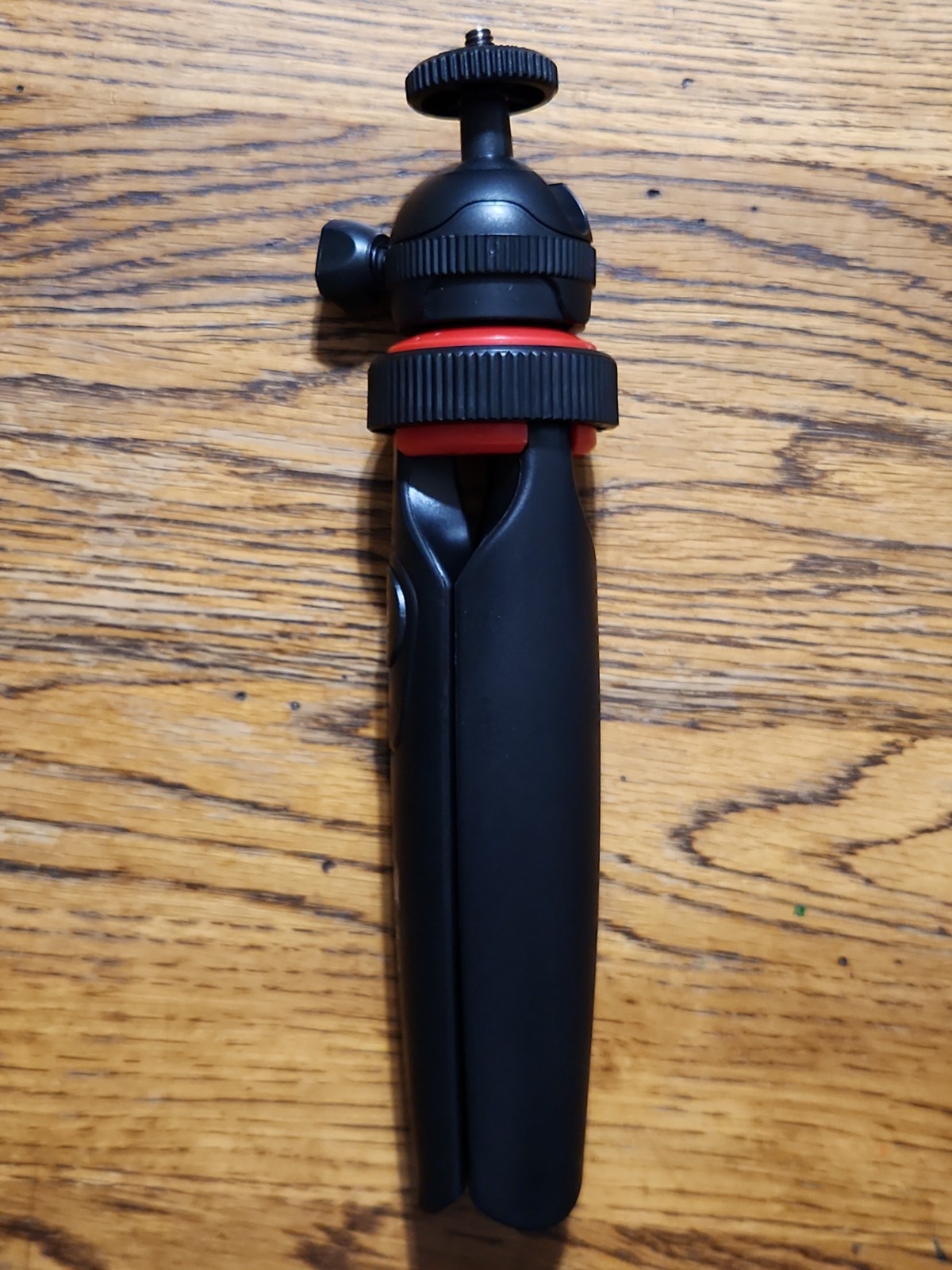 Digipower - Content Maker Essential Vlogging Kit w/ Light, Microphone, Tripod