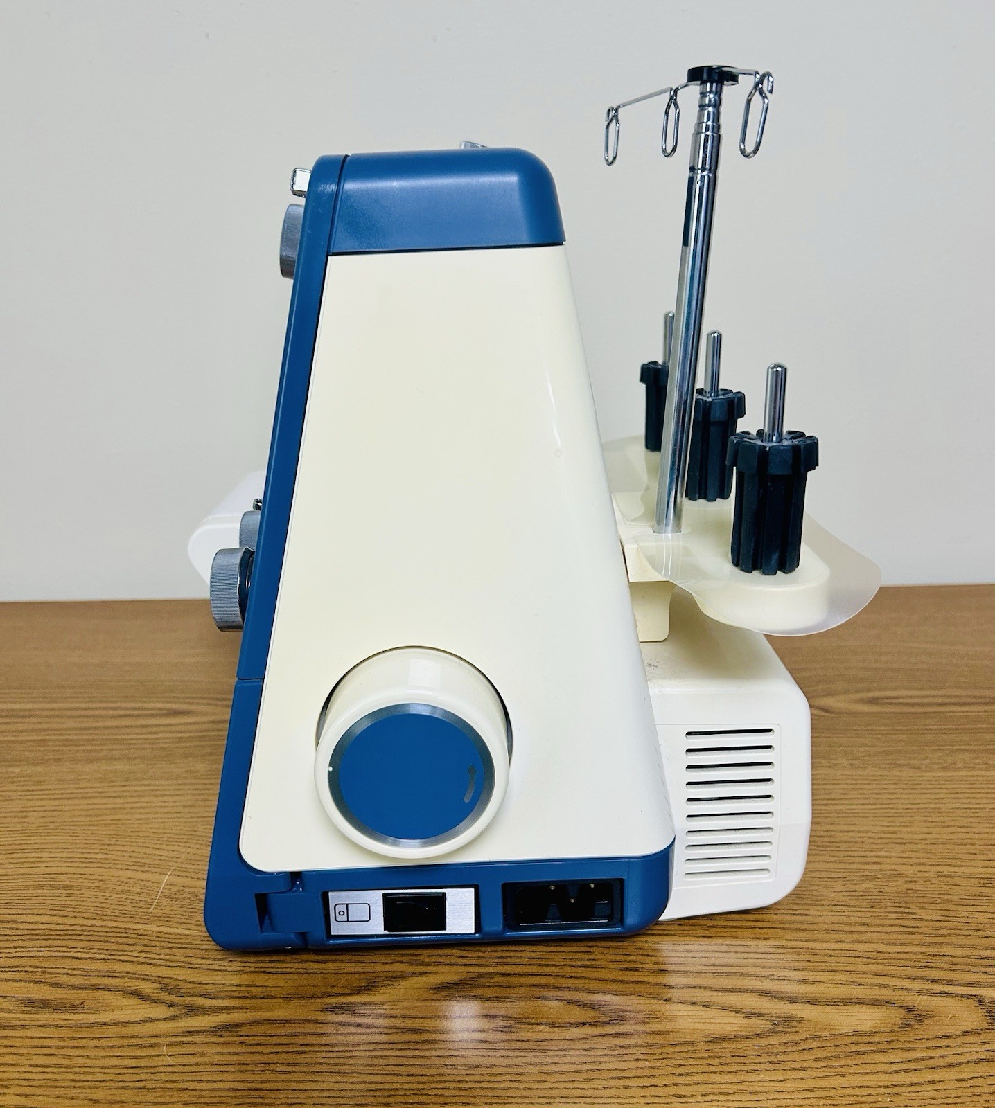 White Super Lock 503 Serger Sewing Machine - Untested No Pedal