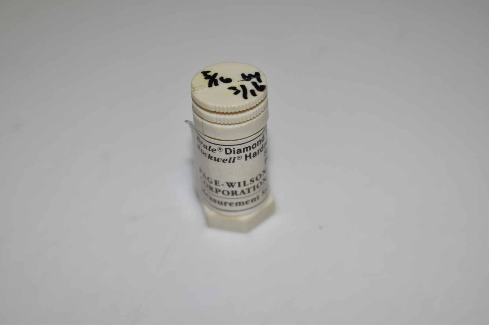 WILSON ROCKWELL HARDNESS TESTER  BRALE DIAMOND PENETRATOR   (CZU90)