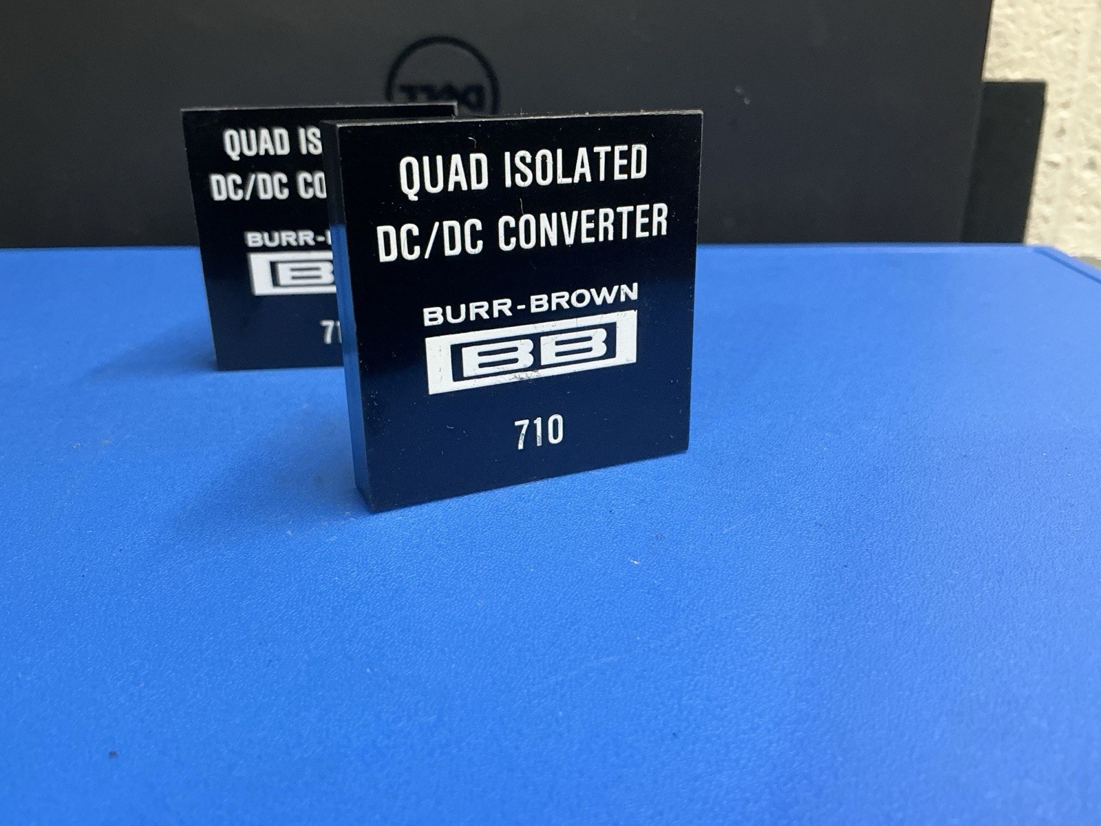 Burr Brown 710 IC DC/DC Quad Isolated Converter