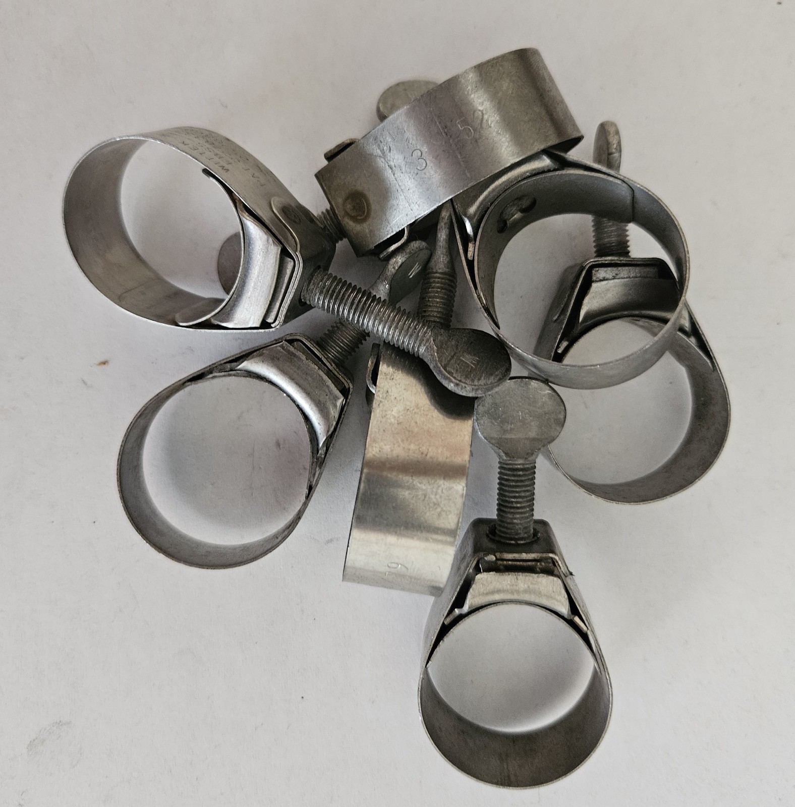 AN737RM-38 Radial Hose Clamp 15/16" - 1-3/8" Range Bag of 7 Ea.
