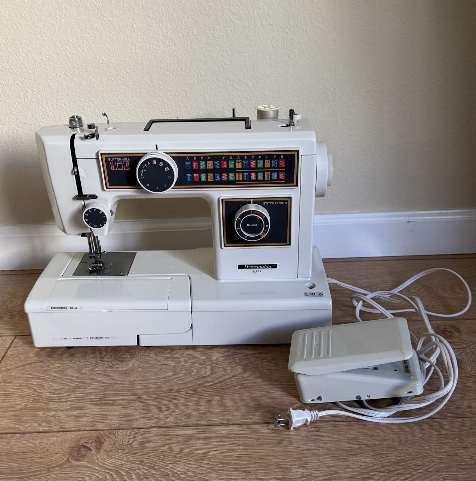 DressMaker Ultra Sewing Machine