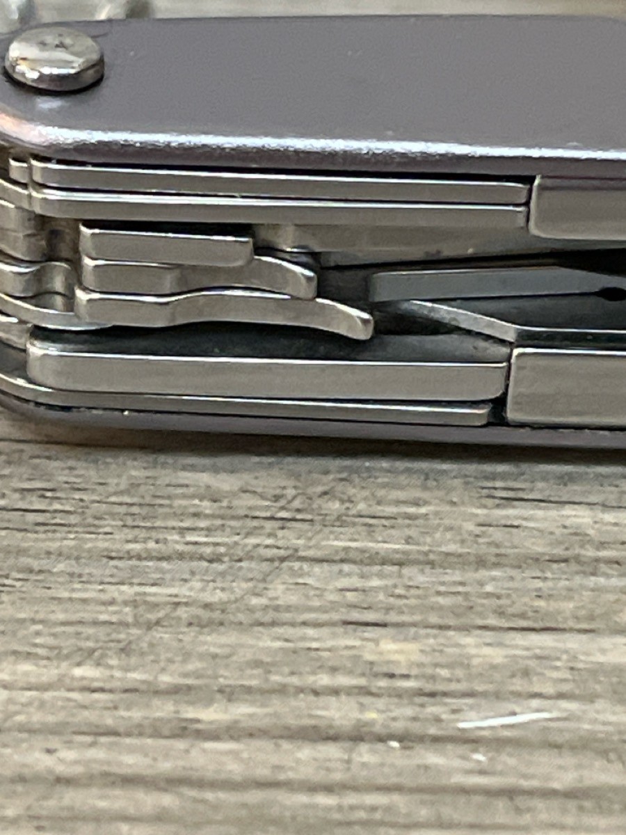 LEATHERMAN JUICE CS4 (PSN040644)