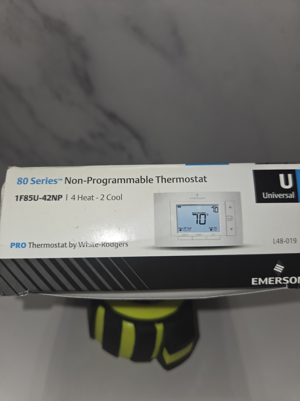 Emerson 1F85U-42PR 80 Series Thermostat 4H/2C Programmable Wall Mount
