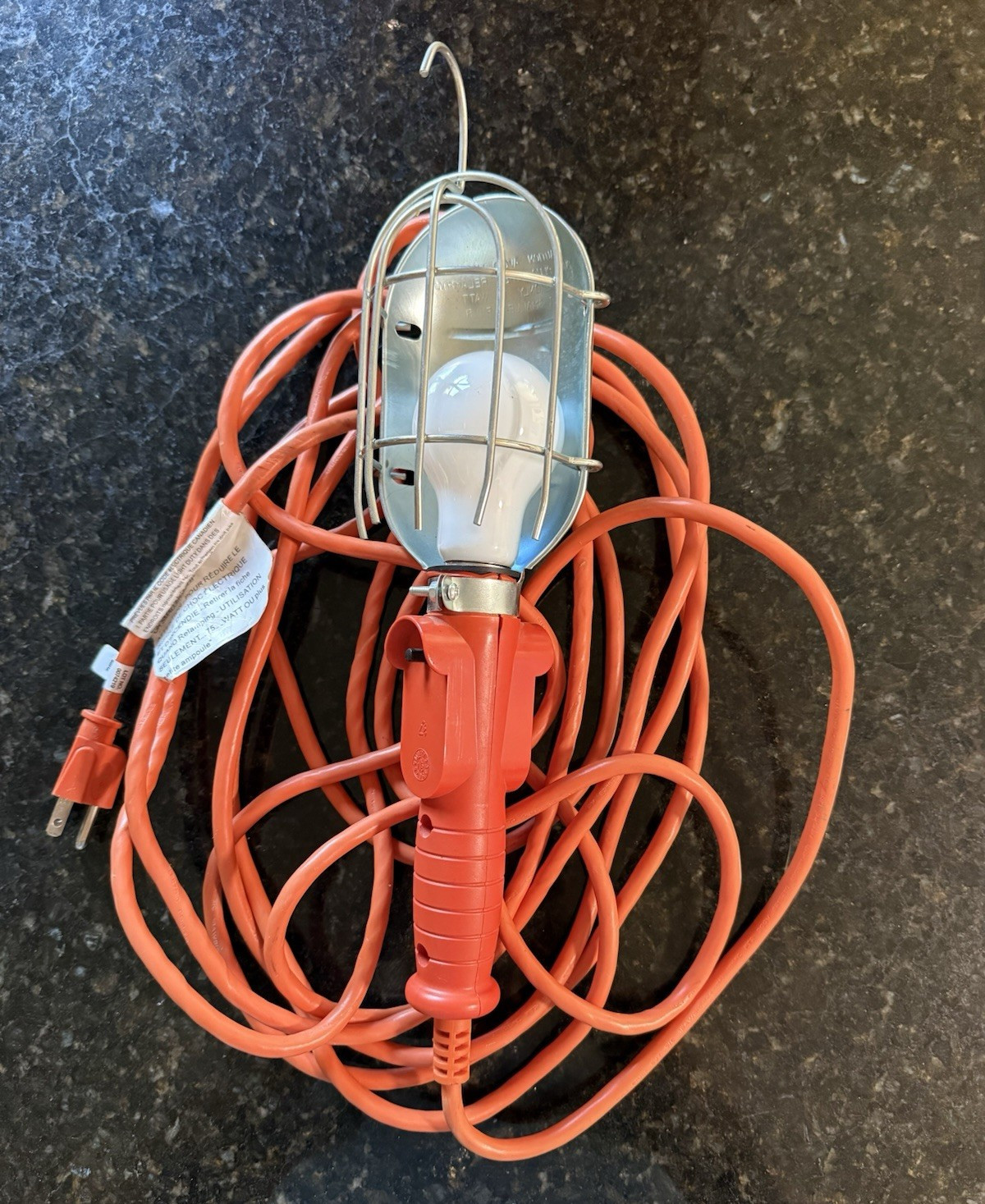 Corded Handheld Worklight 120V 75W Hanging Hook, Metal Guard, Orange/Gray