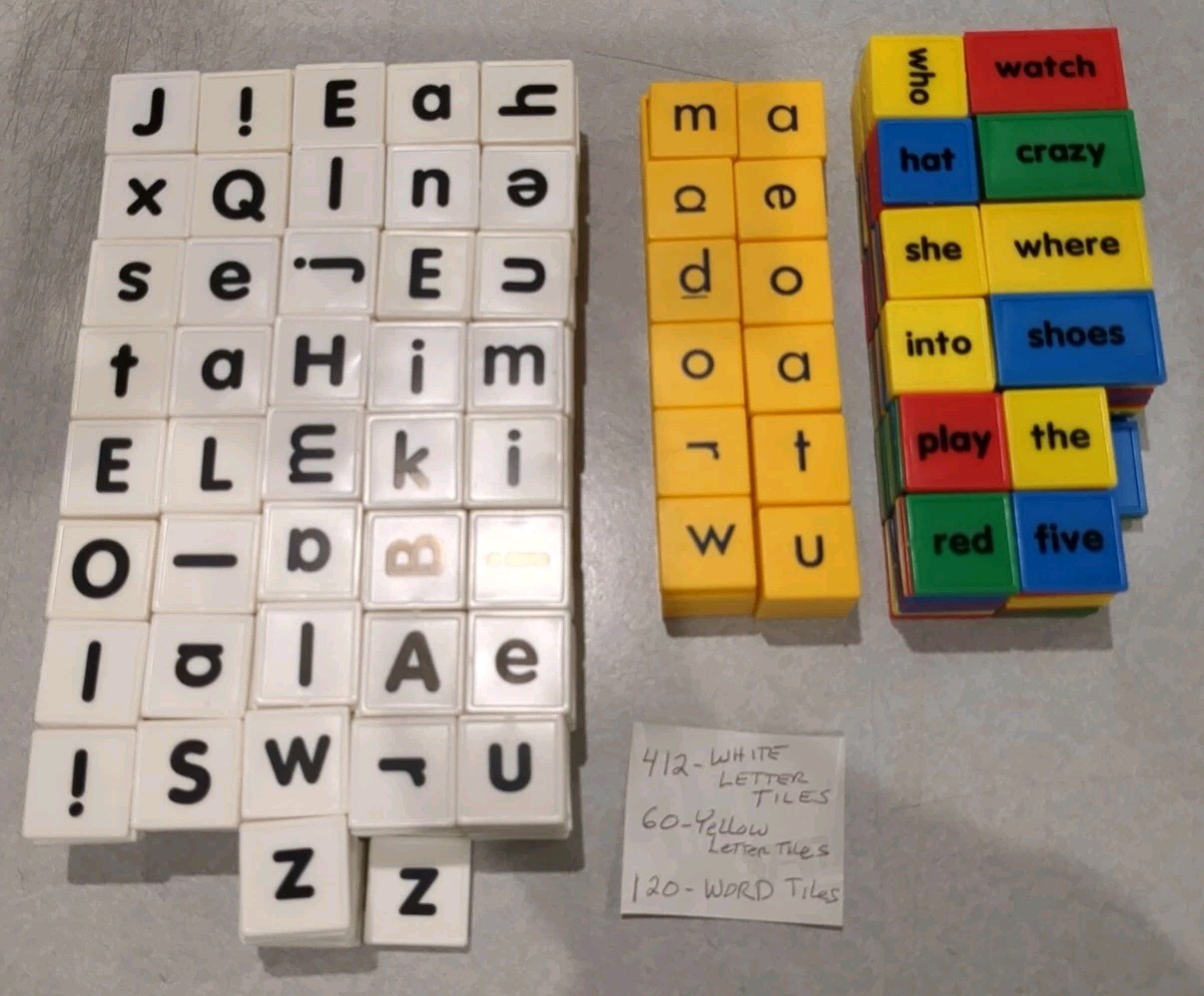 Lot of 592 Letter + Word Tiles Upper Lower Case Plastic