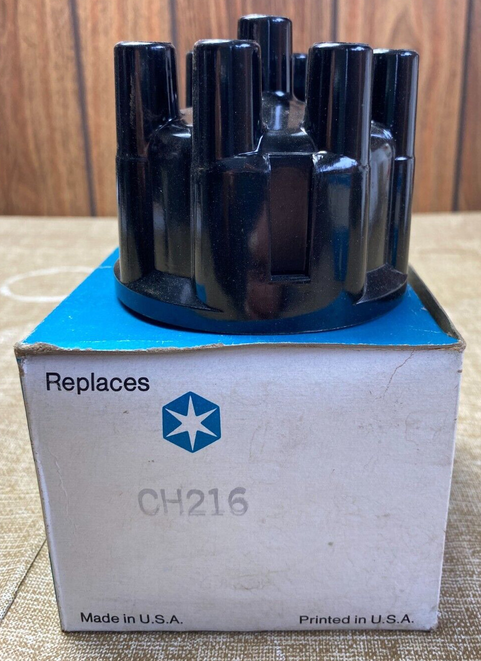 NOS CHRYSLER DISTRIBUTOR CAP REPLACES CH-216
