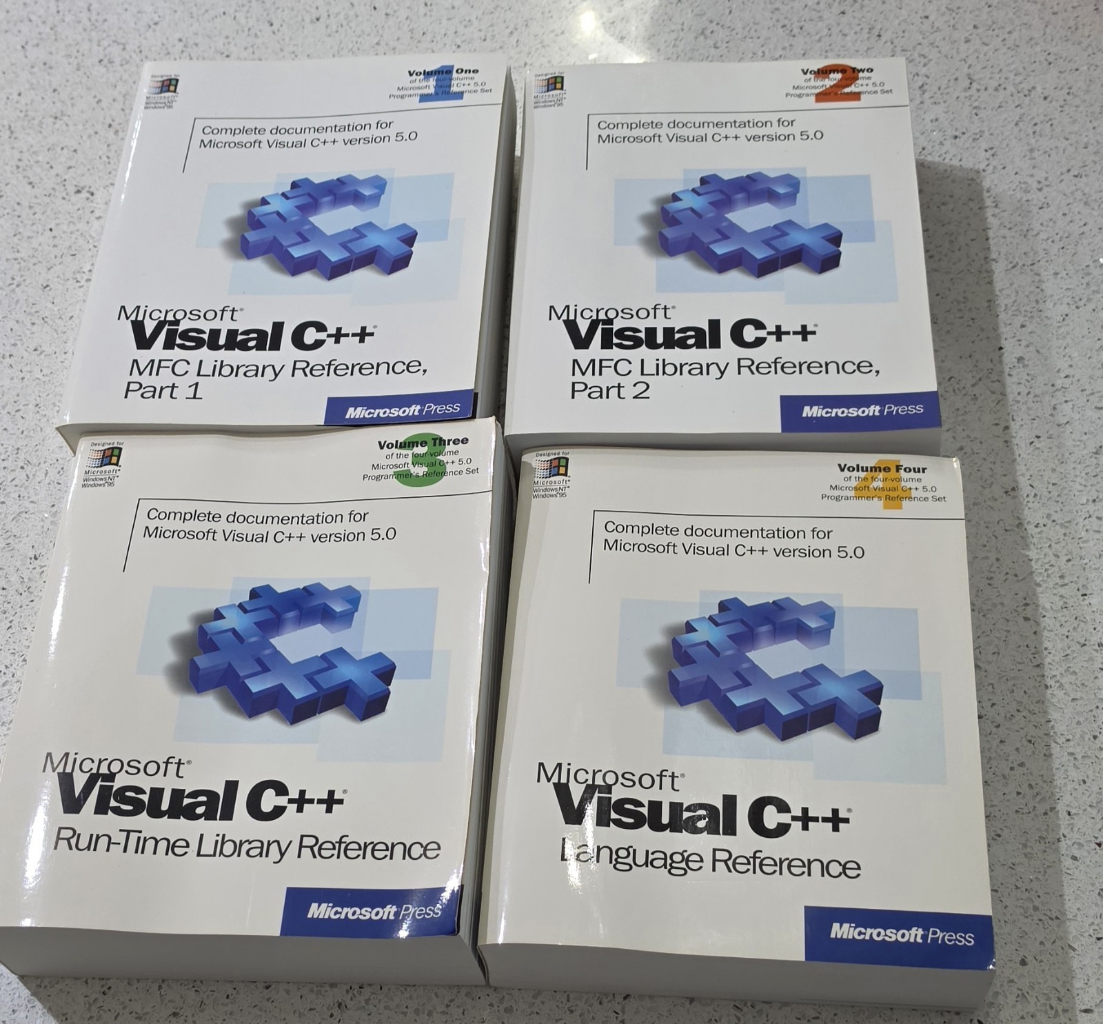 Microsoft Visual C ++ 5.0 Standard Edition  Reference Set Of 4 Books