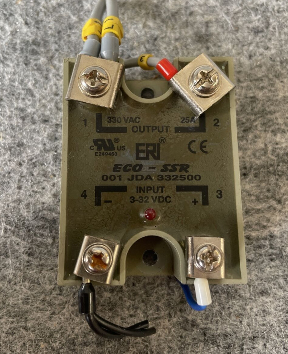 ECO-SSR 001 JDA332500 Solid State Relay 25A Used