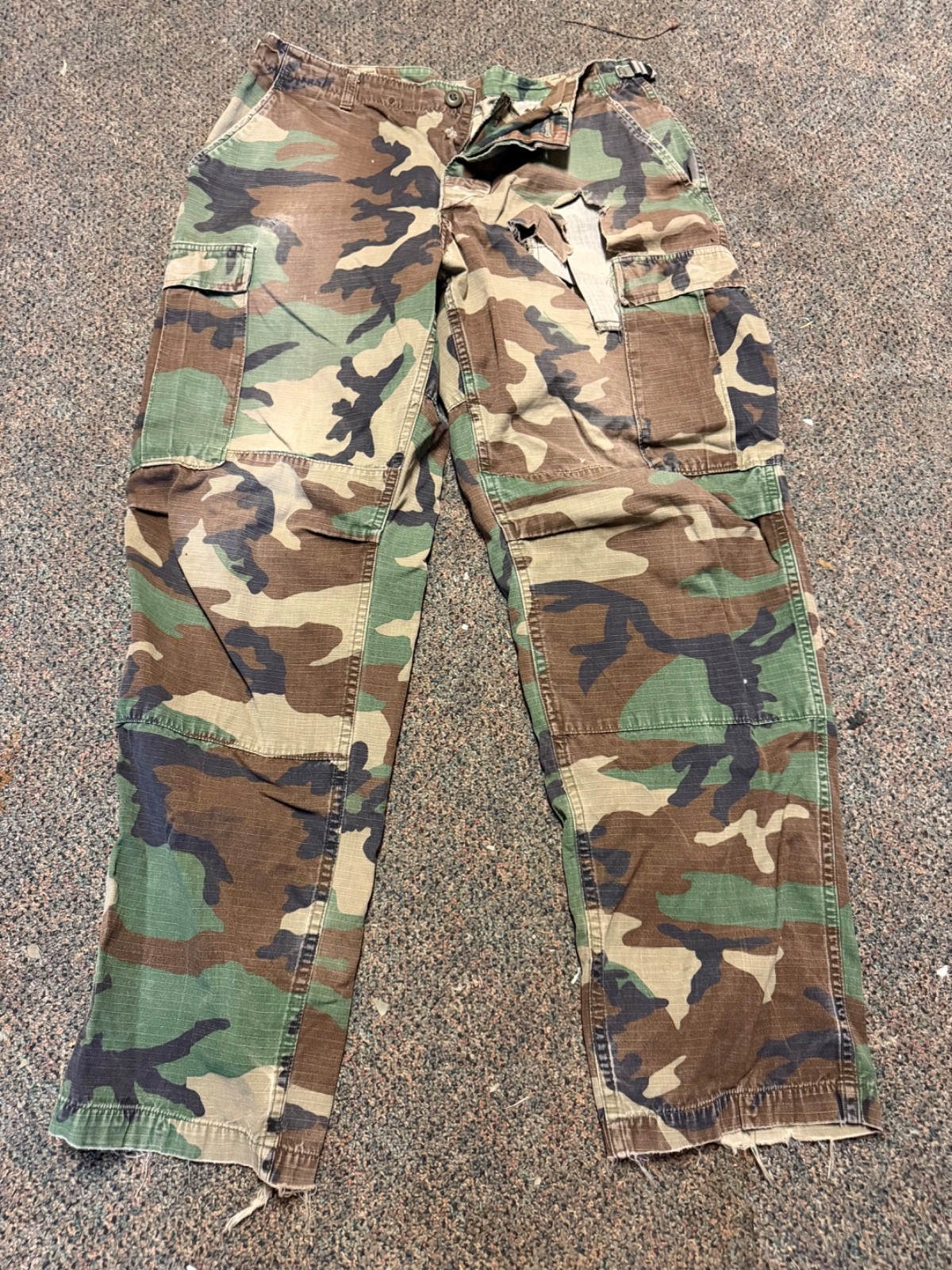 POST VIETNAM DESERT STORM US ARMY WOODLAND CAMO BDU WINTER TROUSERS-MEDIUM, 1990