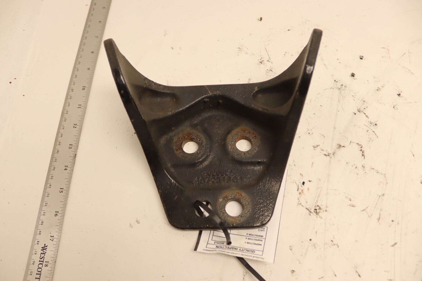 2017-2024 INTERNATIONAL LT625 SUPPORT BUMP STOP BRACKET MOUNT 4072318C1 OEM