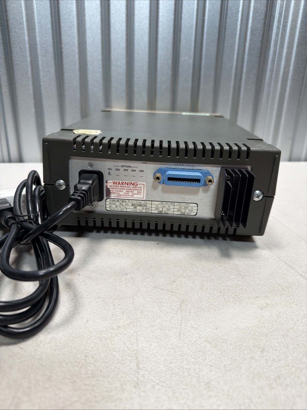 Wavetek Model 23 12 MHz Synthesized Function Generator - Working!