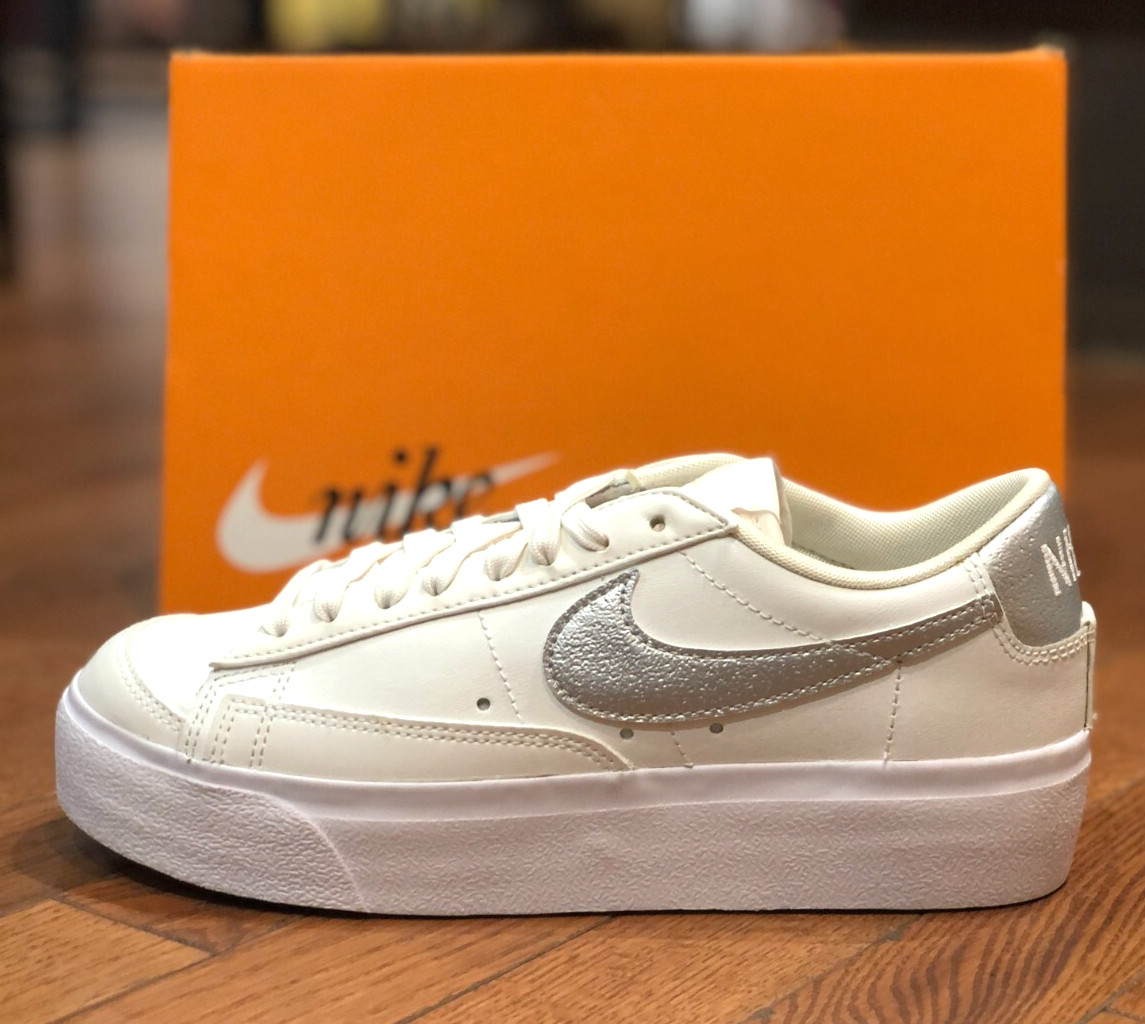 *NEW* Women's NIKE BLAZER LOW SUMMIT WHITE/METALLIC SILVER (DQ7571 101) 👍