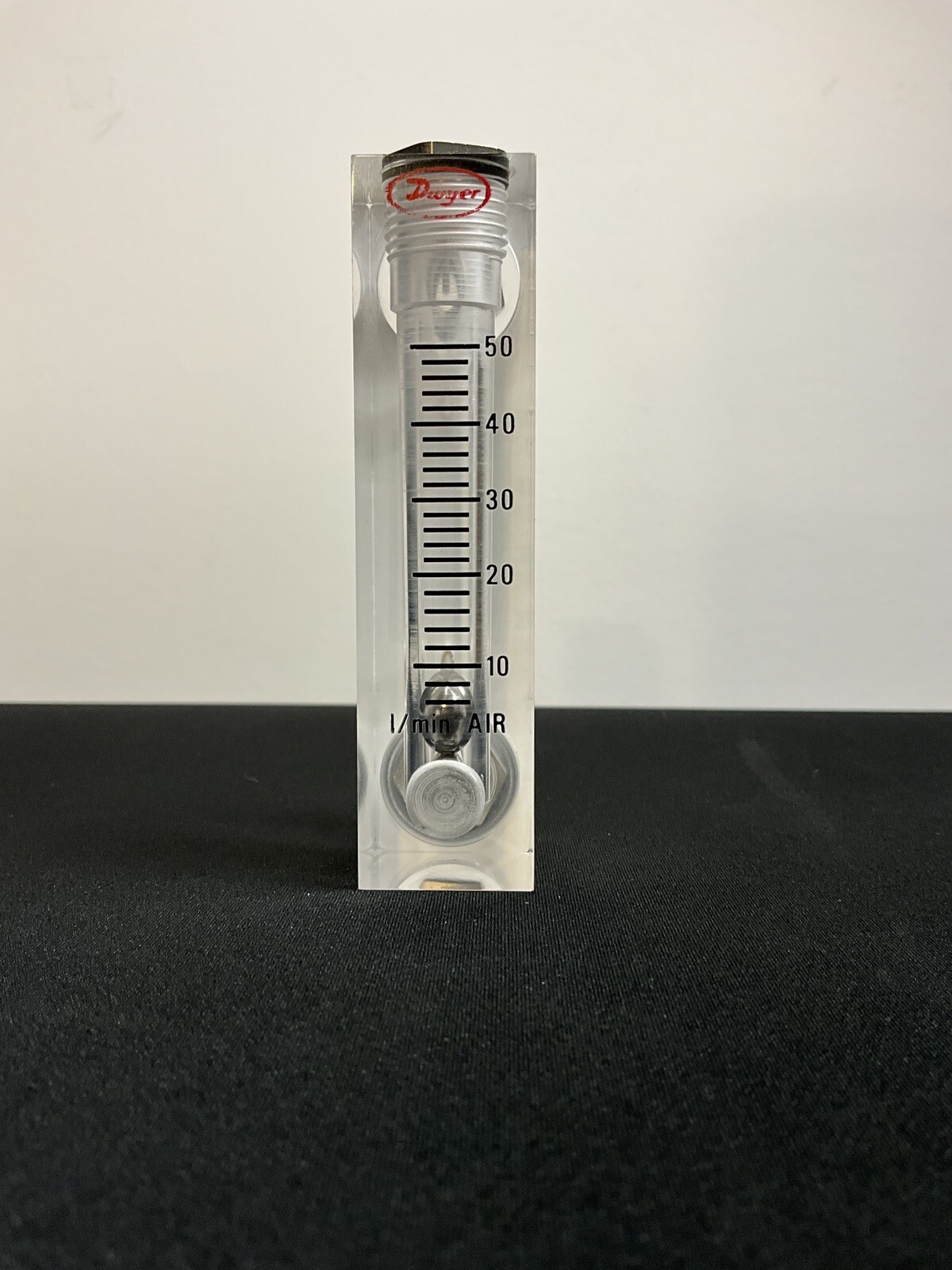 Dwyer Instruments VFA-26 Visi-Float Acrylic Air Flowmeter 6 - 50 L/min air