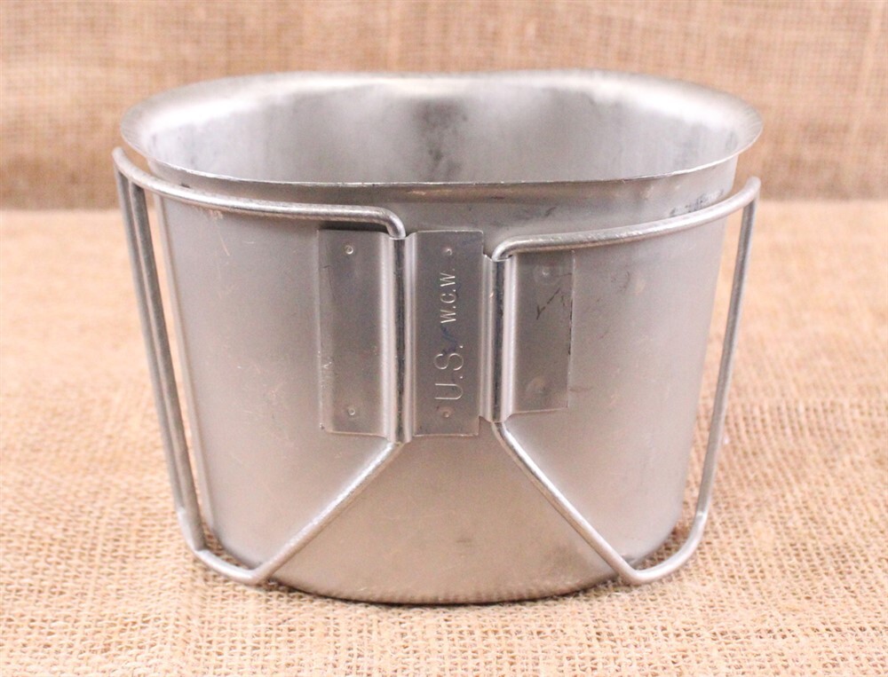 9017 - Cup, for 1 Quart Military Canteen, Wire Bale Handles - W.C.W. no date