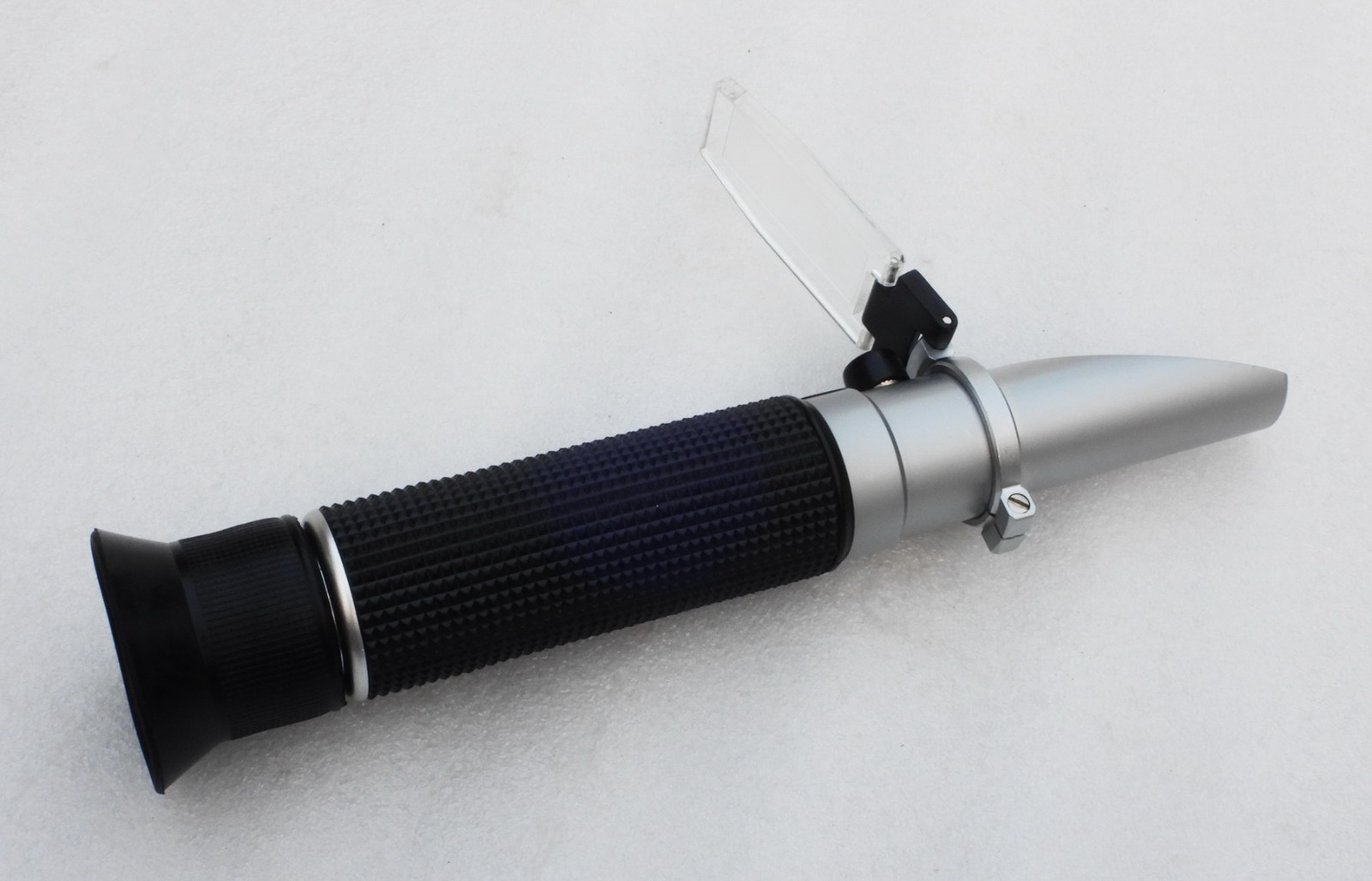 NOS ATC PORTABLE COMPACT HAND HELD REFRACTOMETER DEVICE WITH CASE