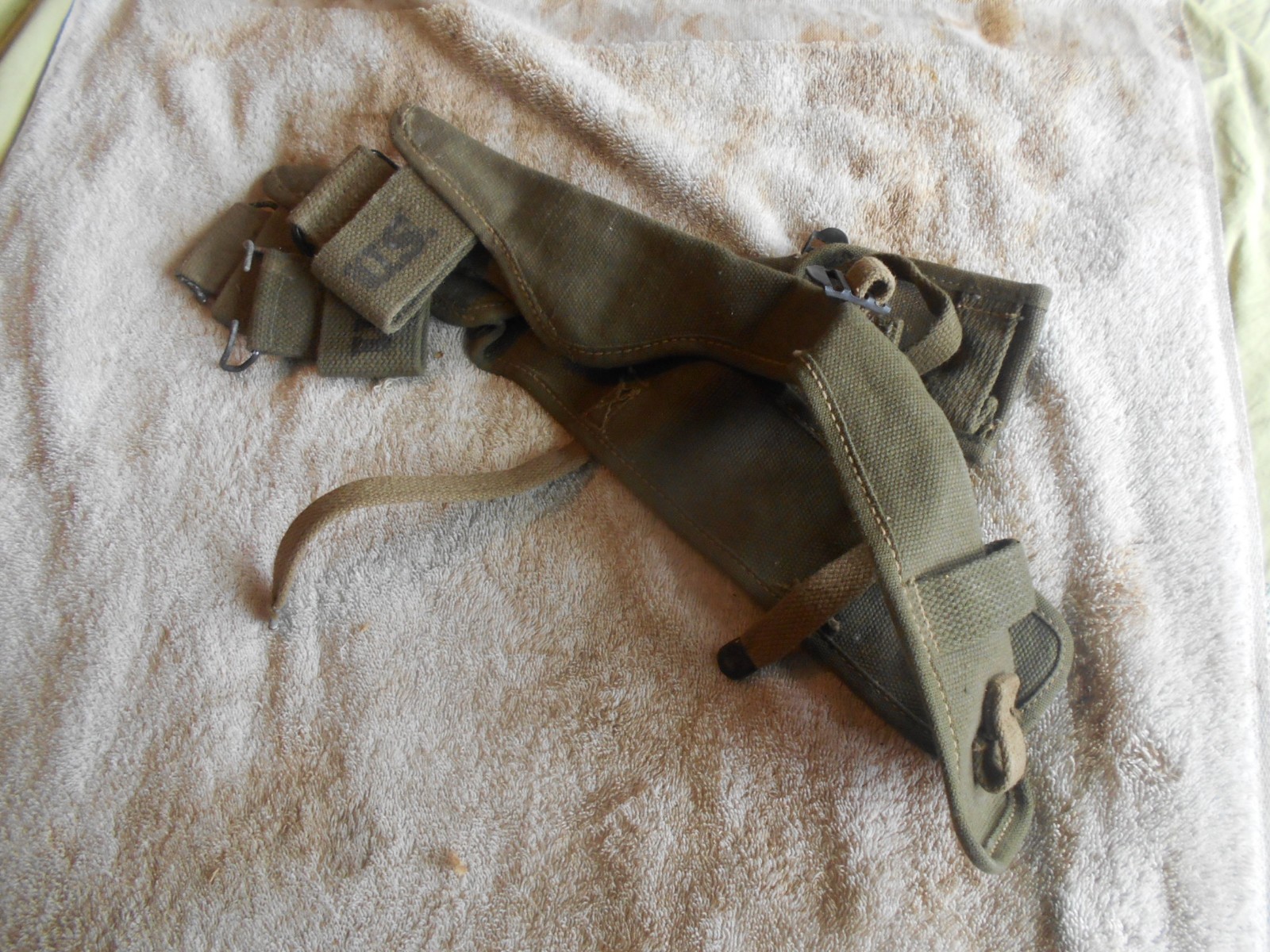 WW2 US GI 1944 45 dated khaki canvas mattox cover E.A. BROWN MFG NOS condition