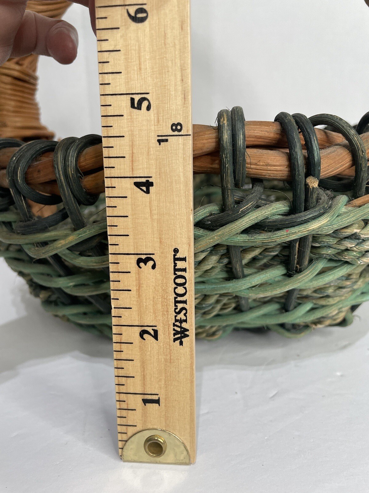 Vtg Hand Woven Braided Wicker Gathering Market Basket Farm Country Rustic 12”