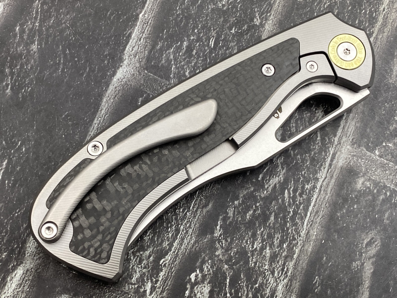 Twosun TS572-K110-CF Folding Knife K110 Blade Titanium/CF Handle Pocket Knife
