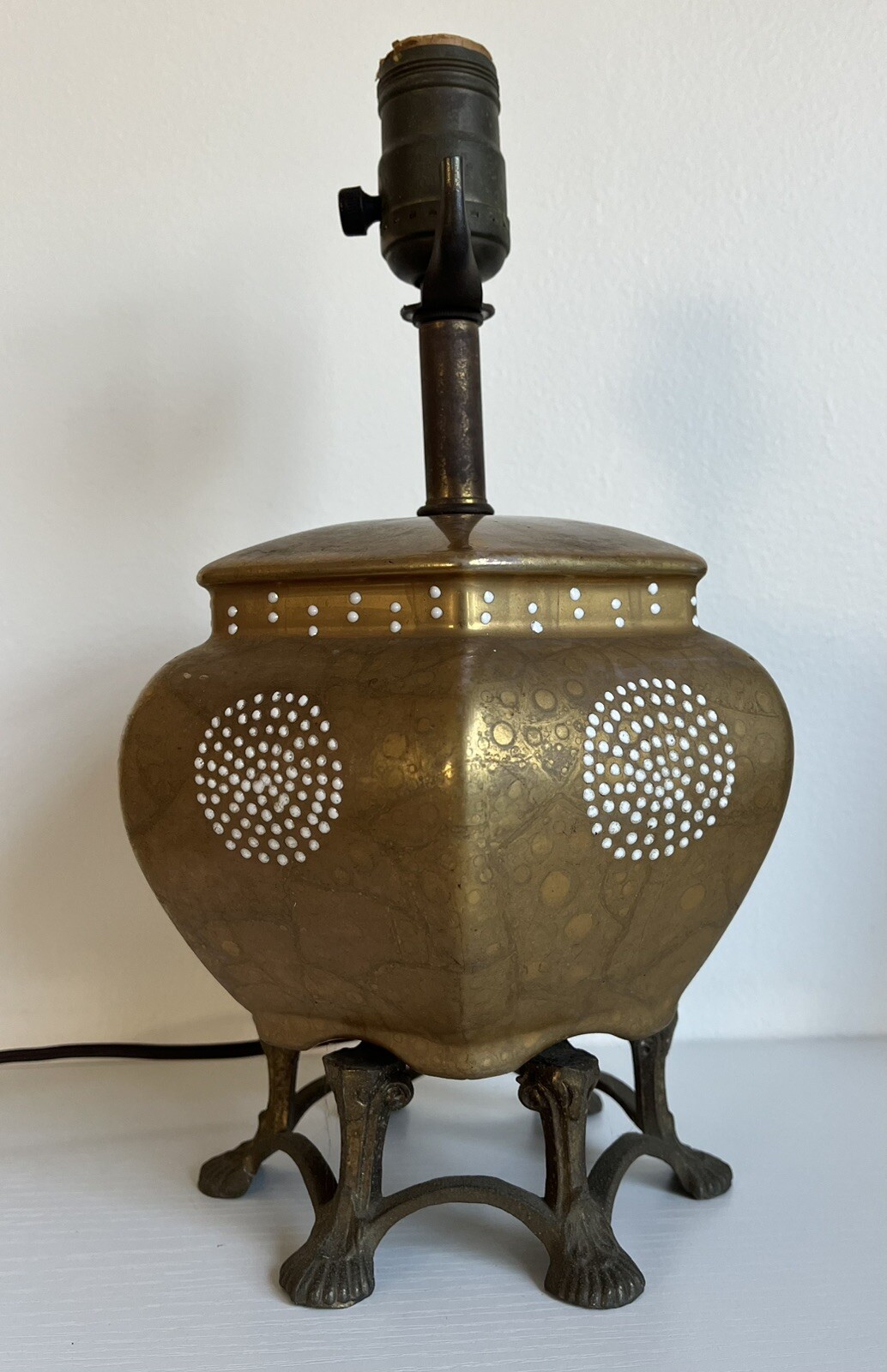 Vintage Asian Style Claw Footed Brass Lamp, 12 1/4" Tall