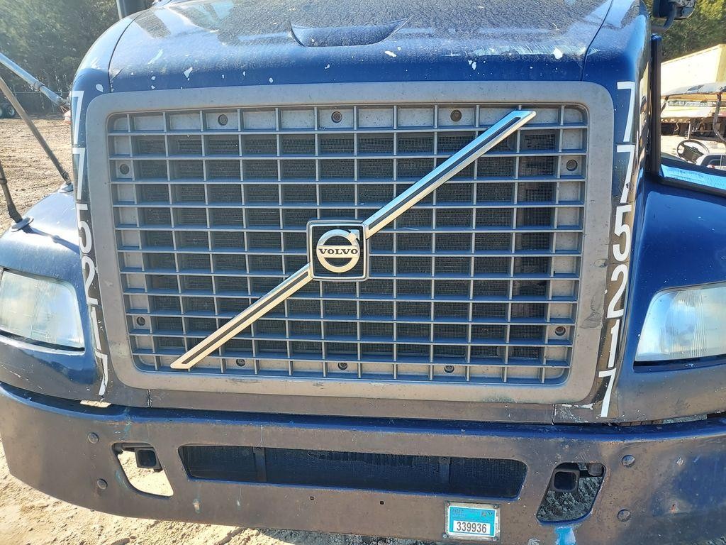 For 2007 VOLVO VNM 2004-2020 GRILLE N/A ,  GA