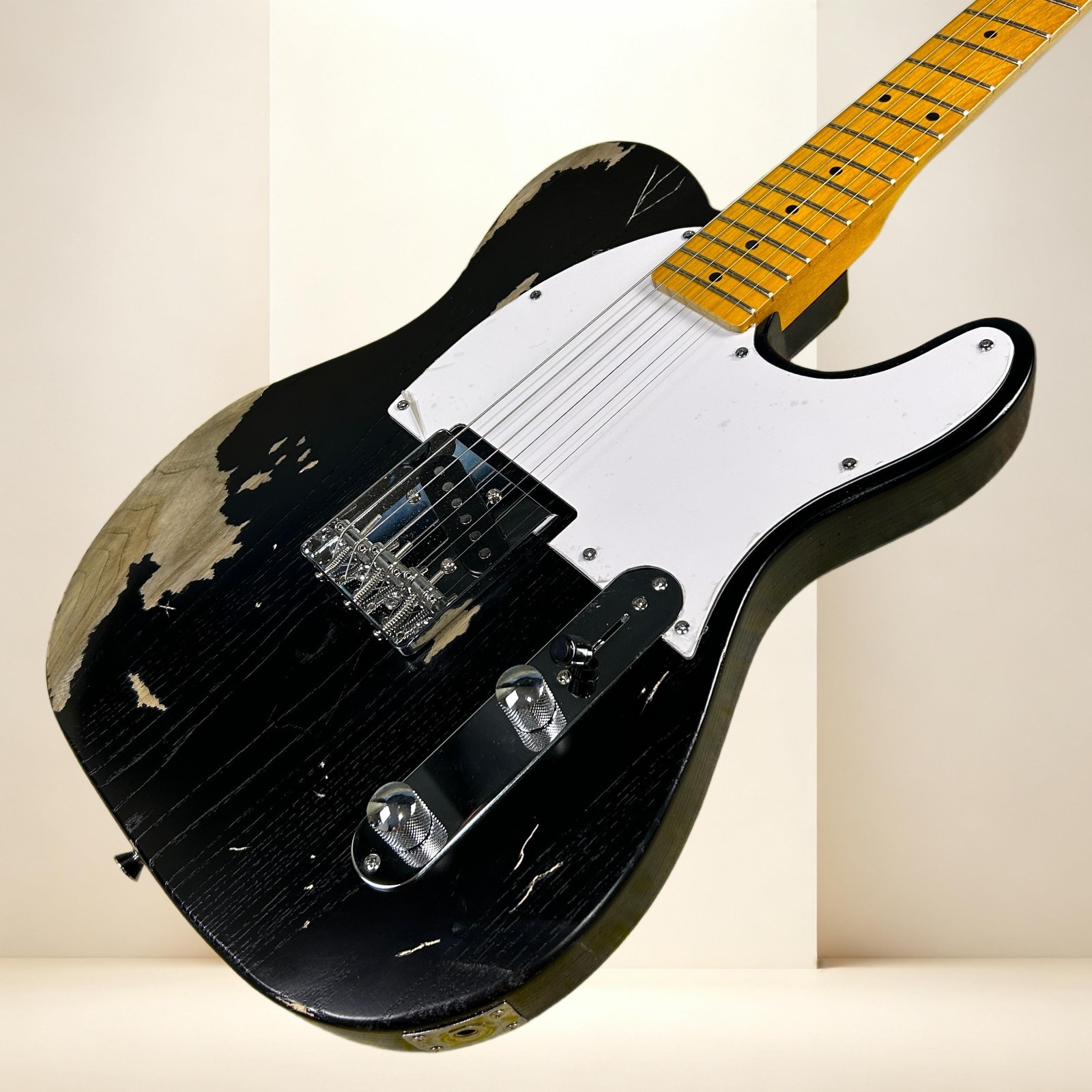 Aged Tele Electric Guitar Maple Fretboard Ash Body 21 Frets Black Color