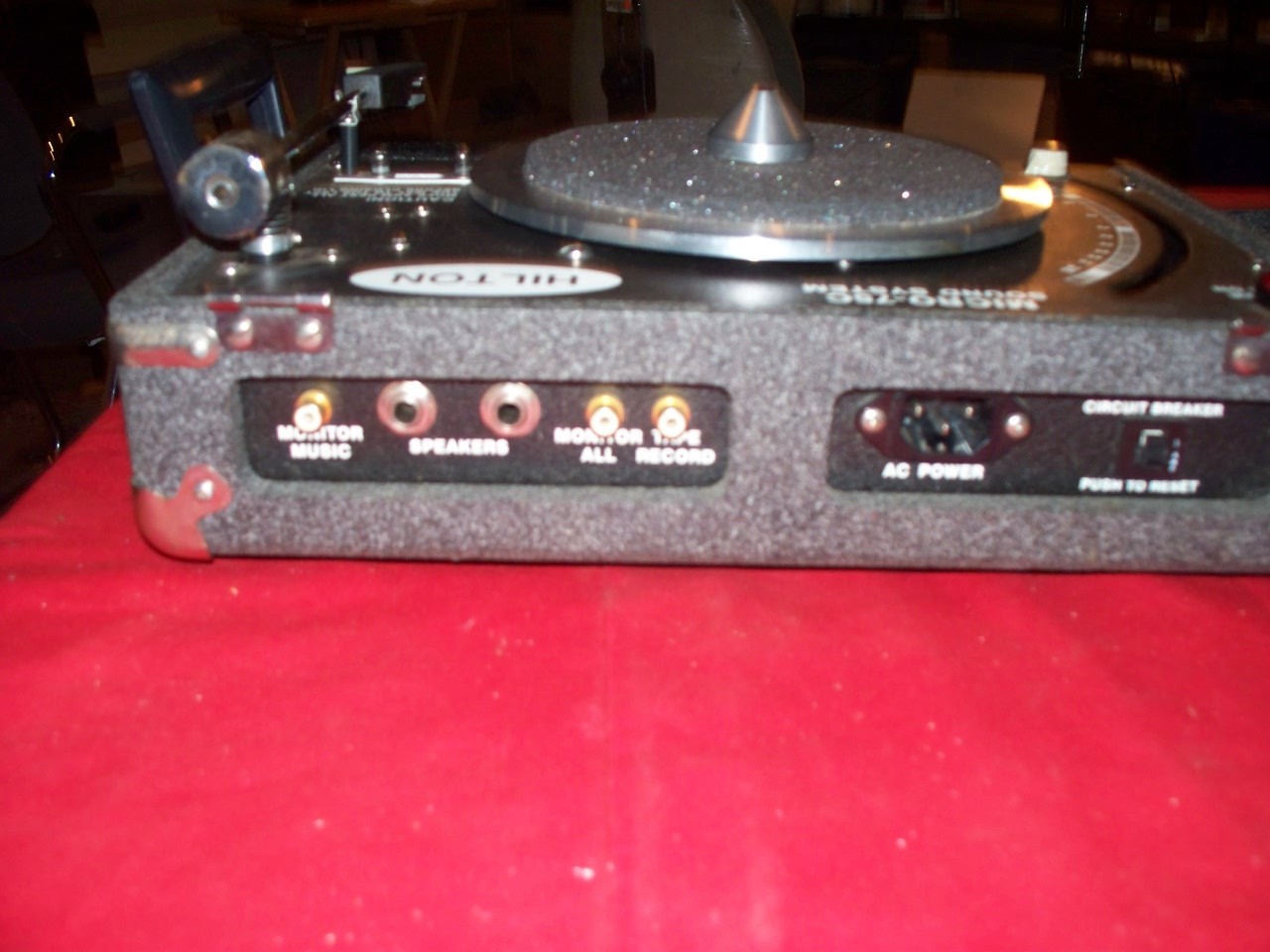 HILTON RECORD PLAYER 75C SOUND SYSTEM