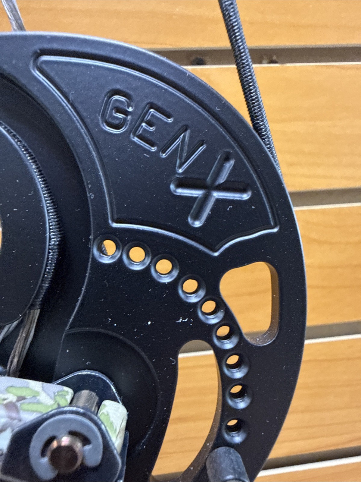 Genesis Archery Gen-X Compound Bow RH Camouflage - Item 4170