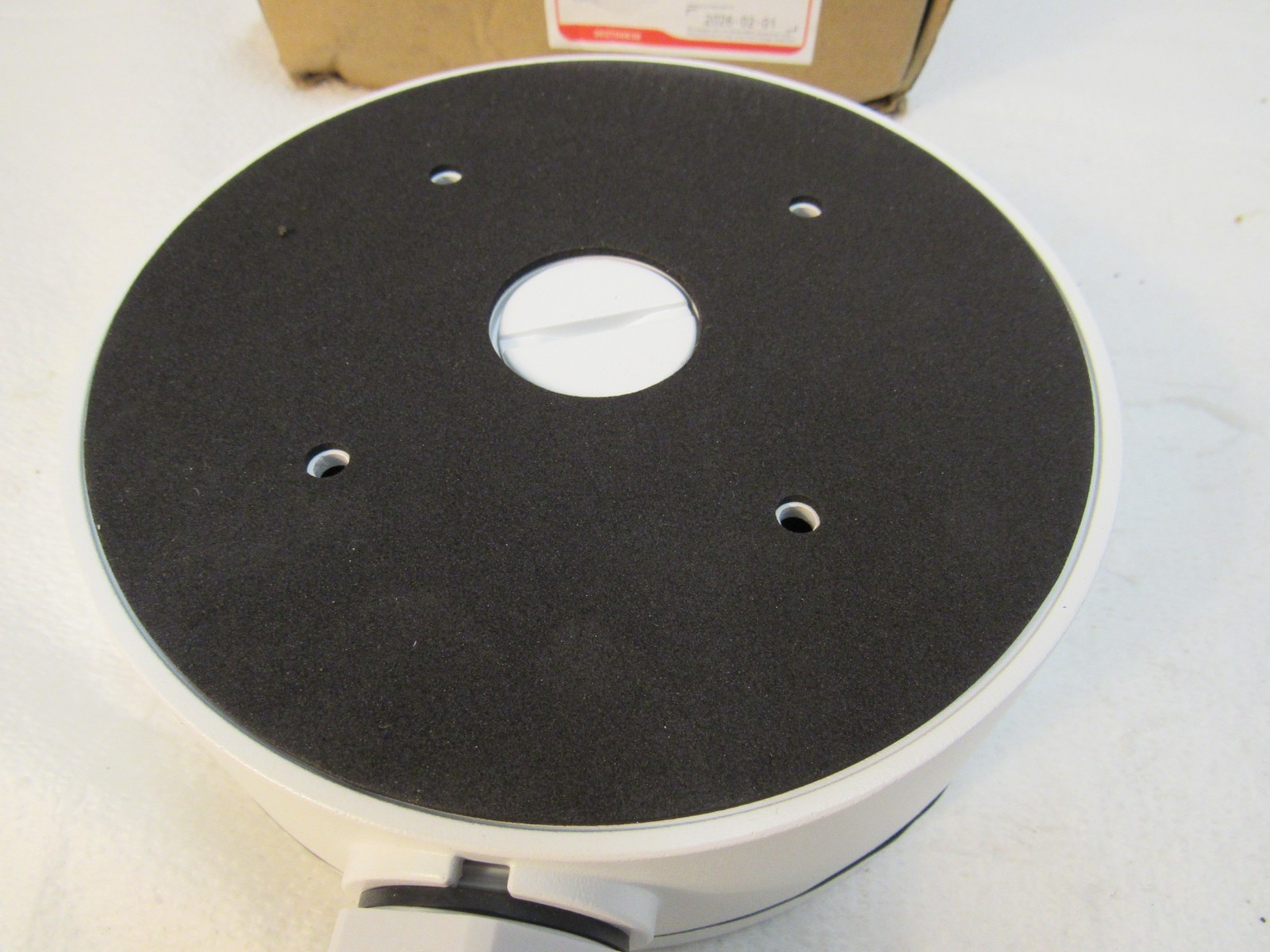 HikVision Conduit Base Bracket For Camera CCTV Medium CBM 302700630